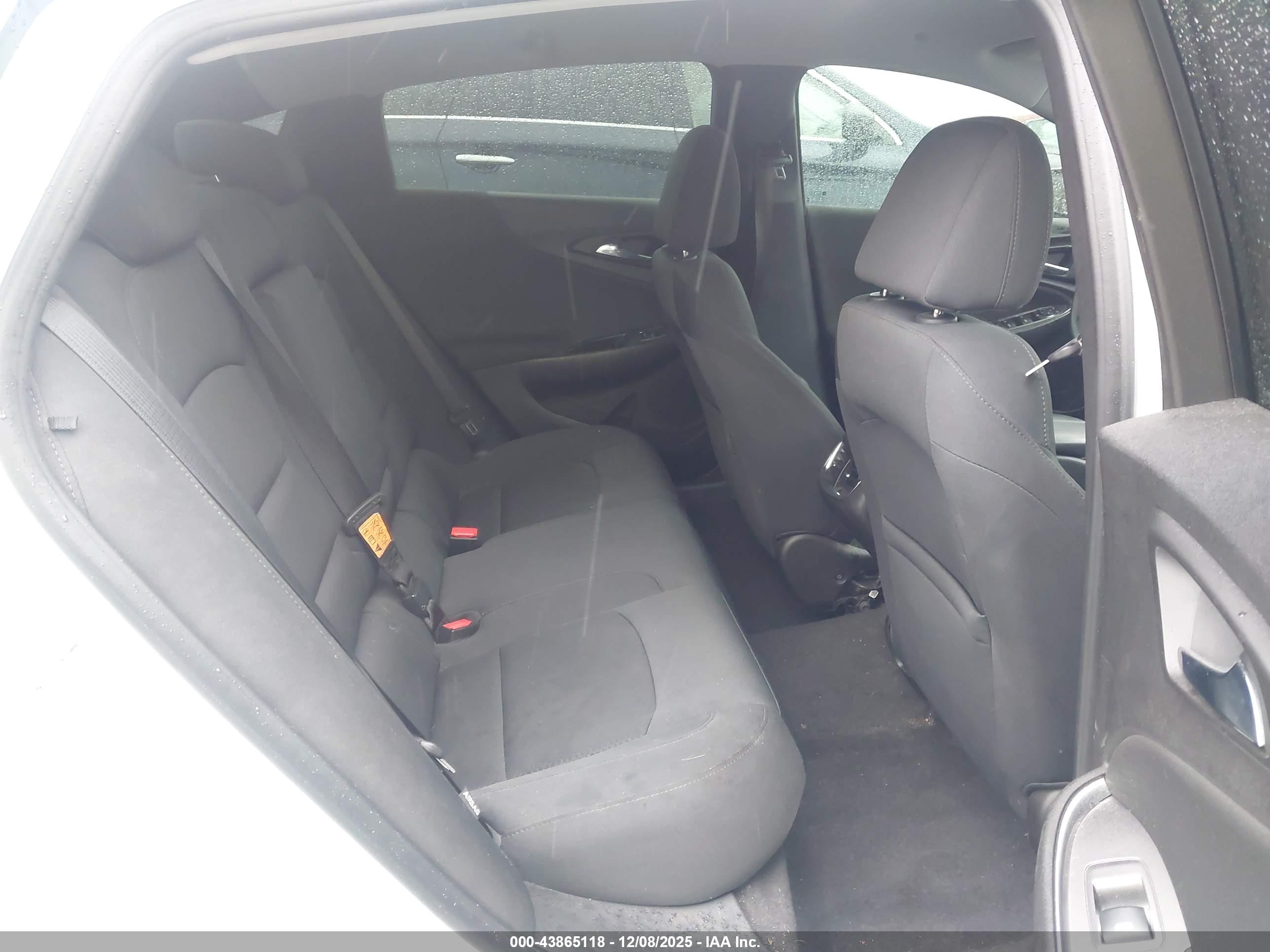 CHEVROLET MALIBU image 8