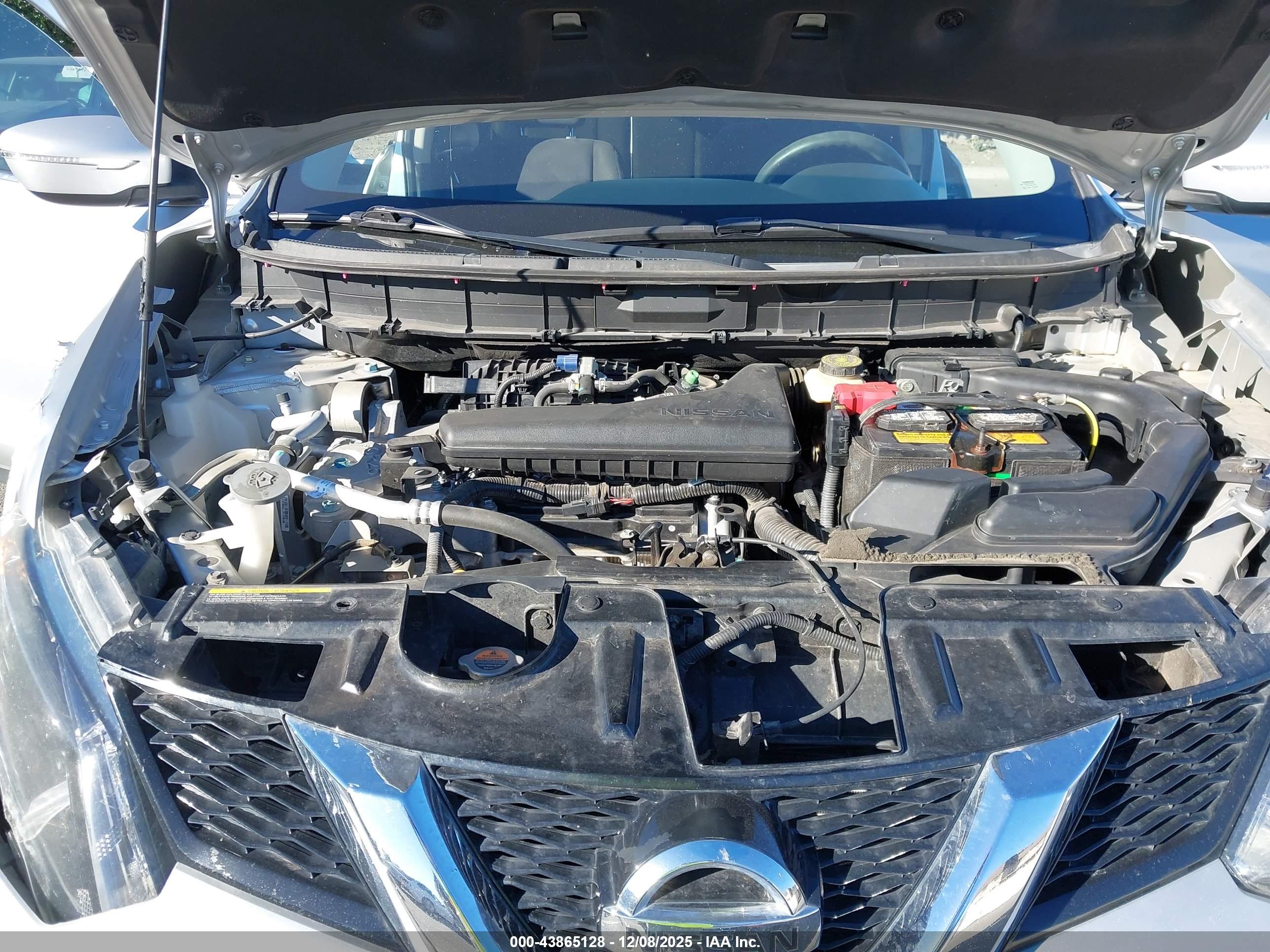 NISSAN ROGUE image 10