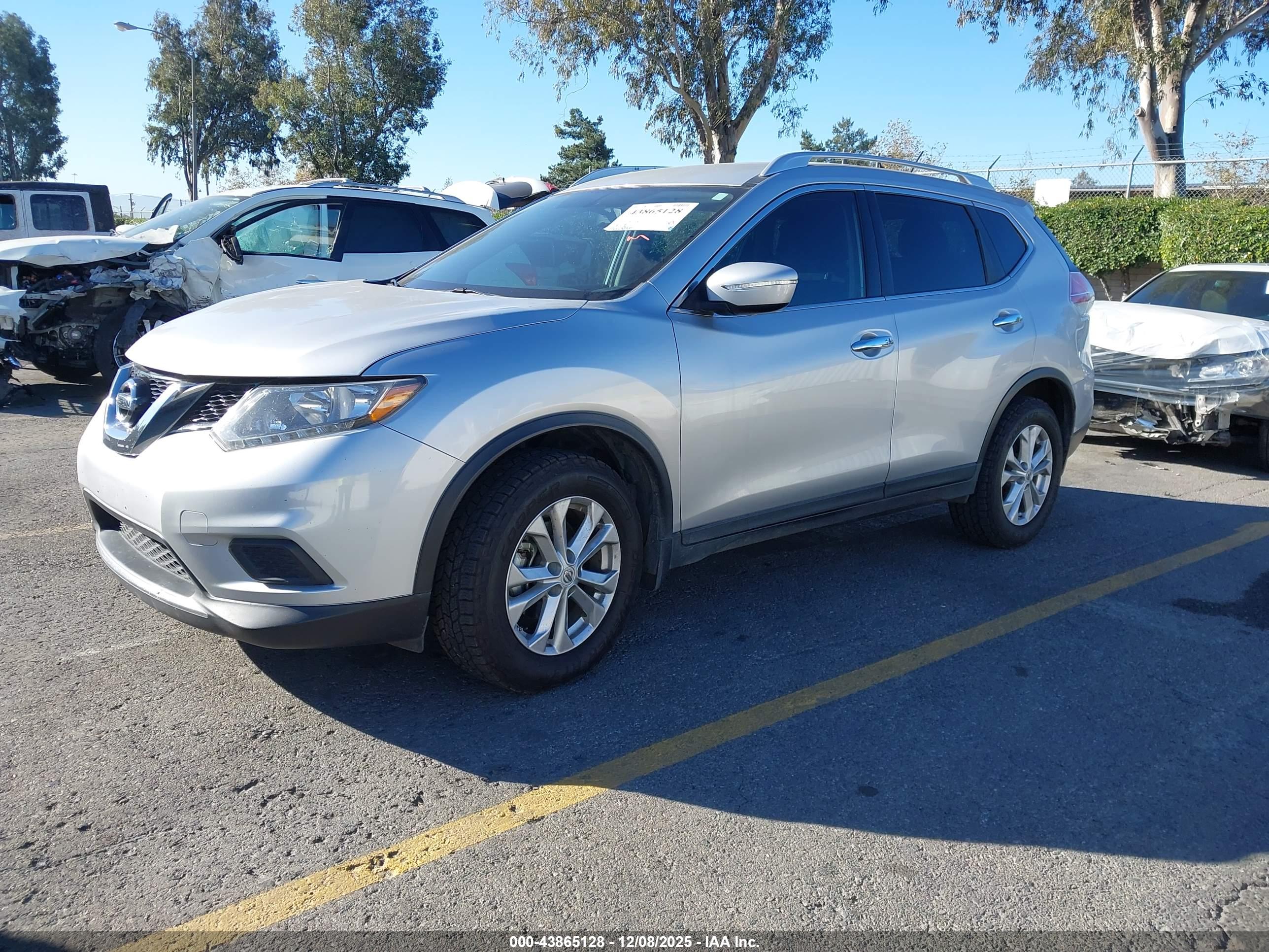 NISSAN ROGUE image 2