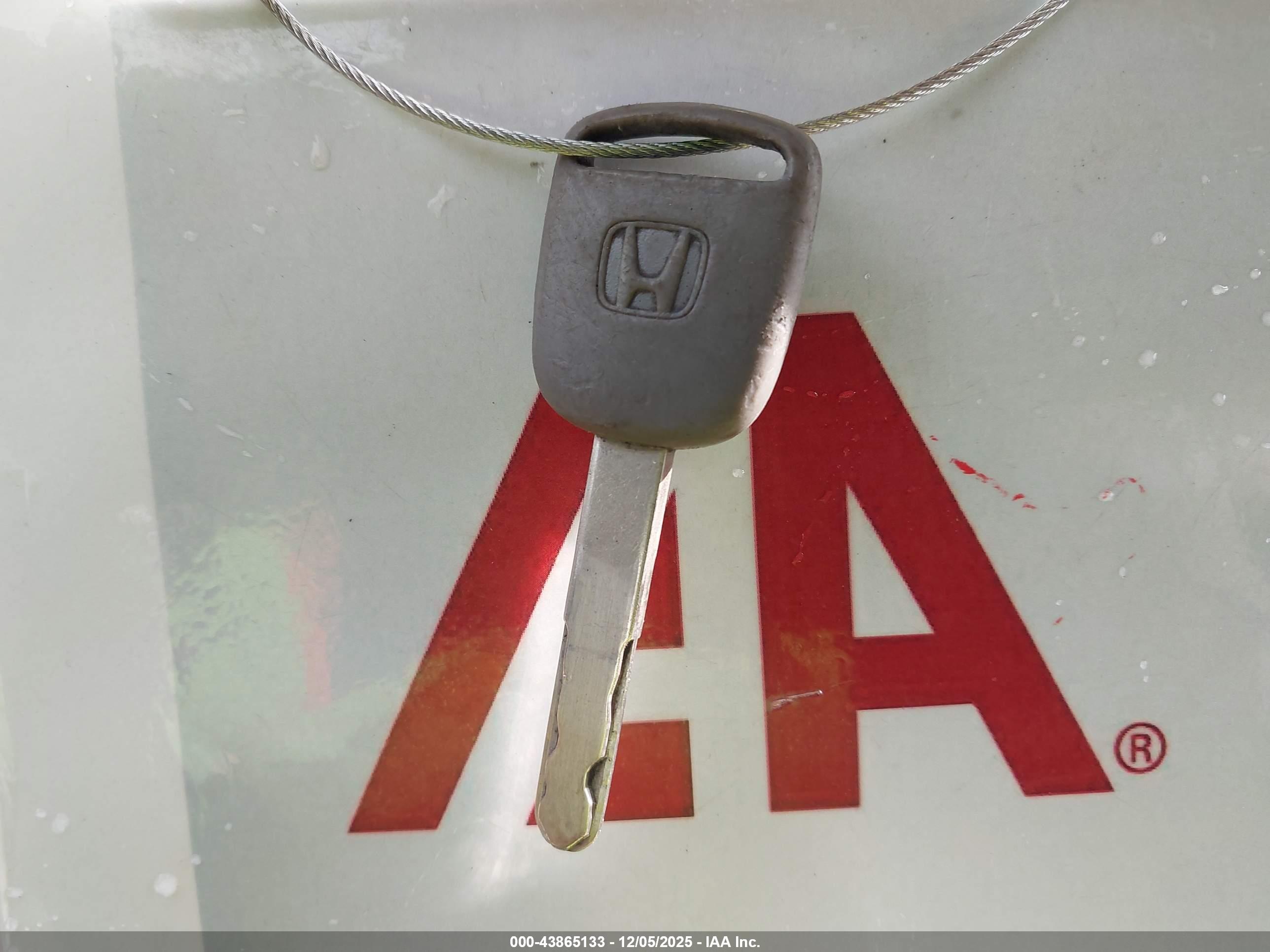 HONDA CR-V image 11