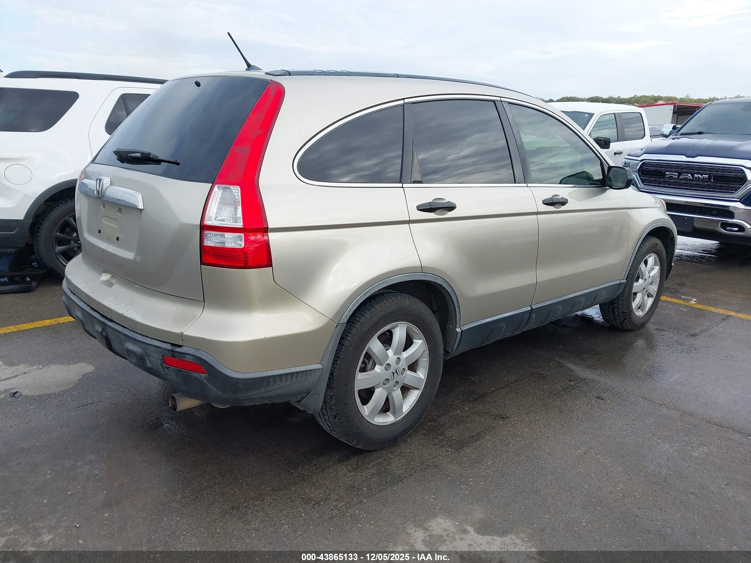 HONDA CR-V image 4