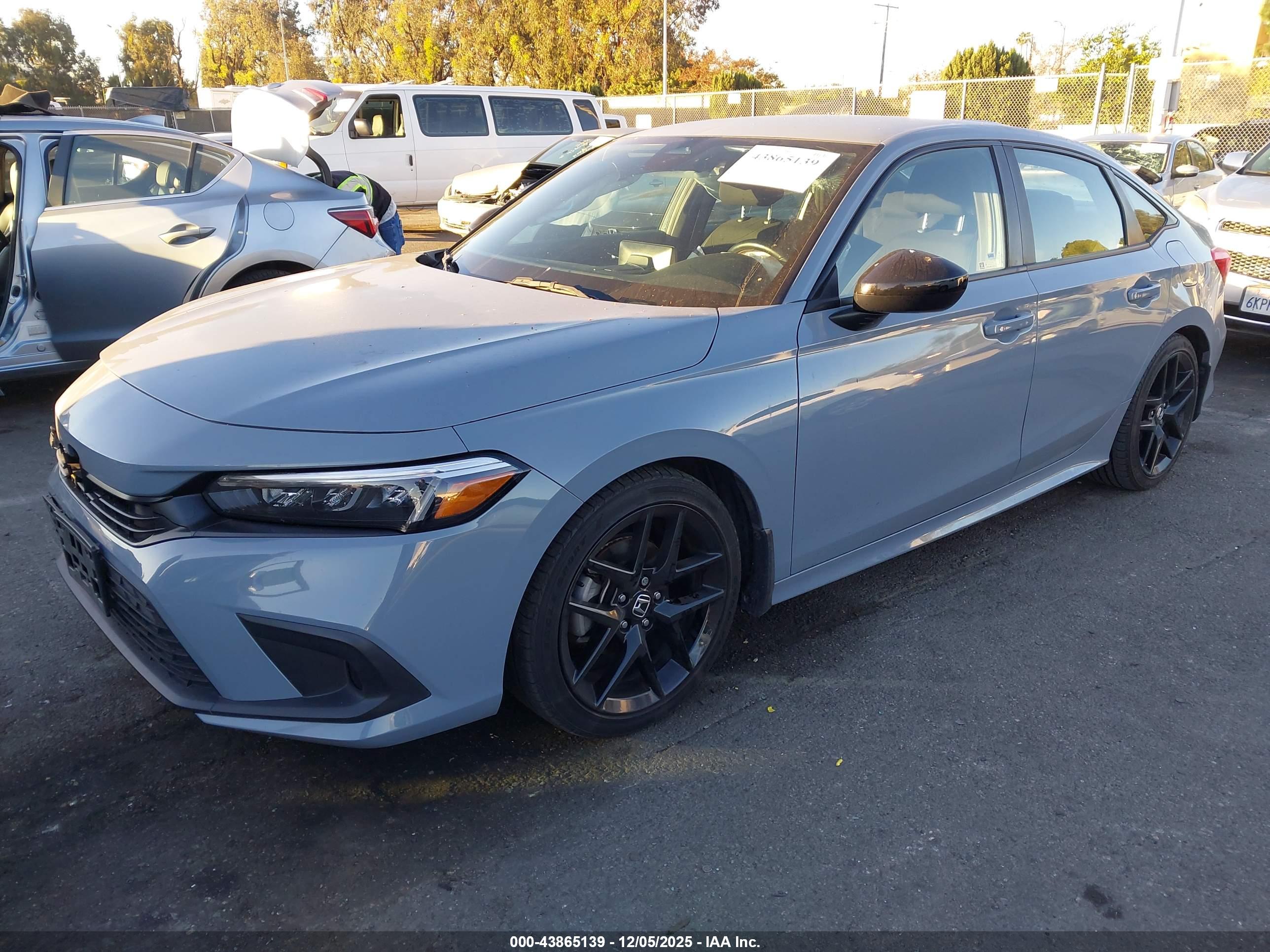 HONDA CIVIC image 2