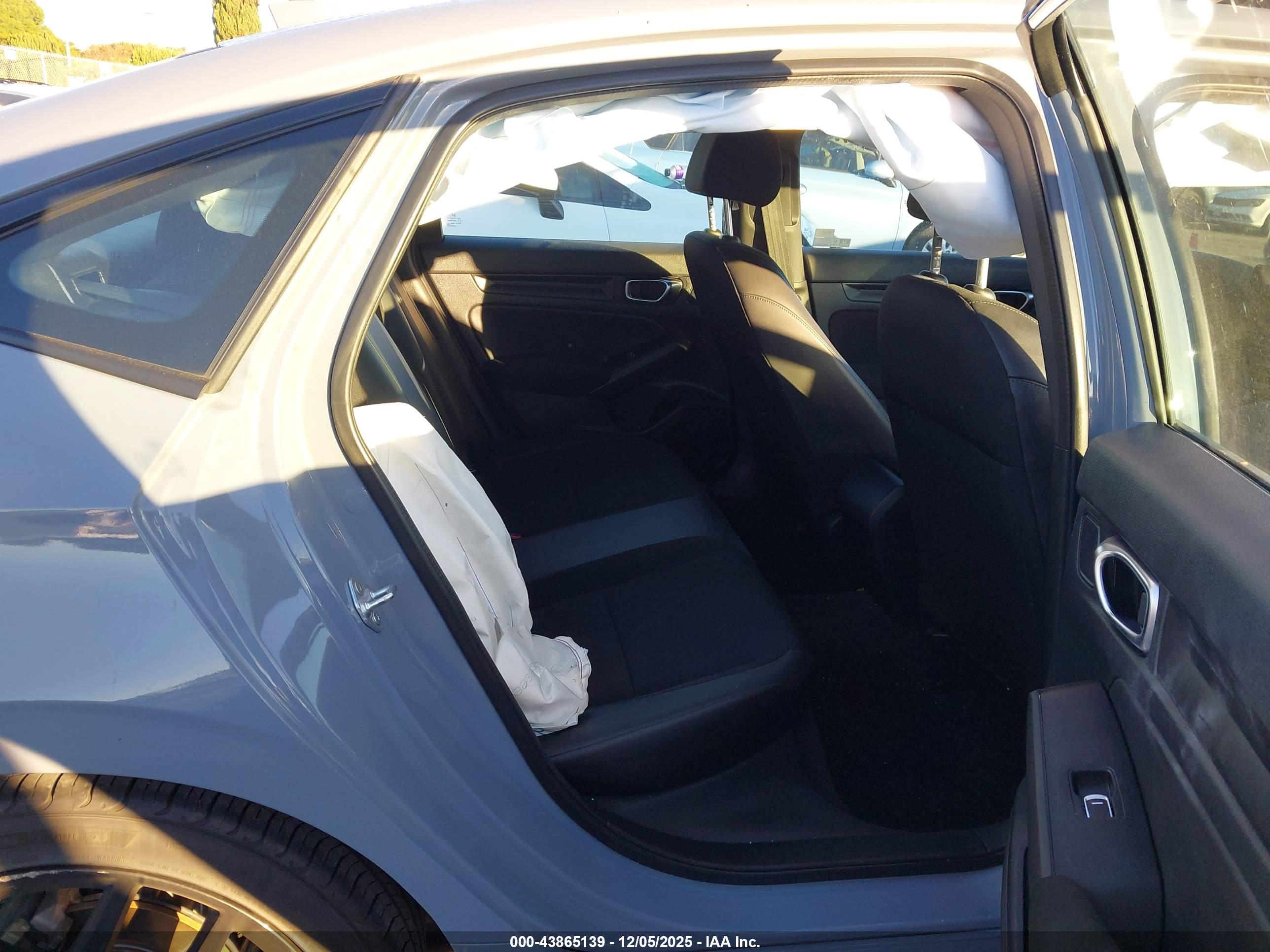 HONDA CIVIC image 8