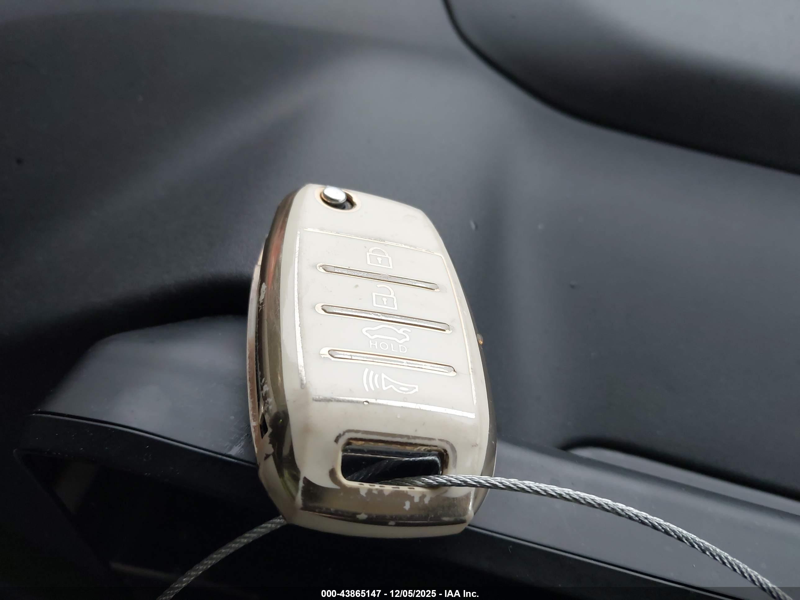 KIA K4 image 11