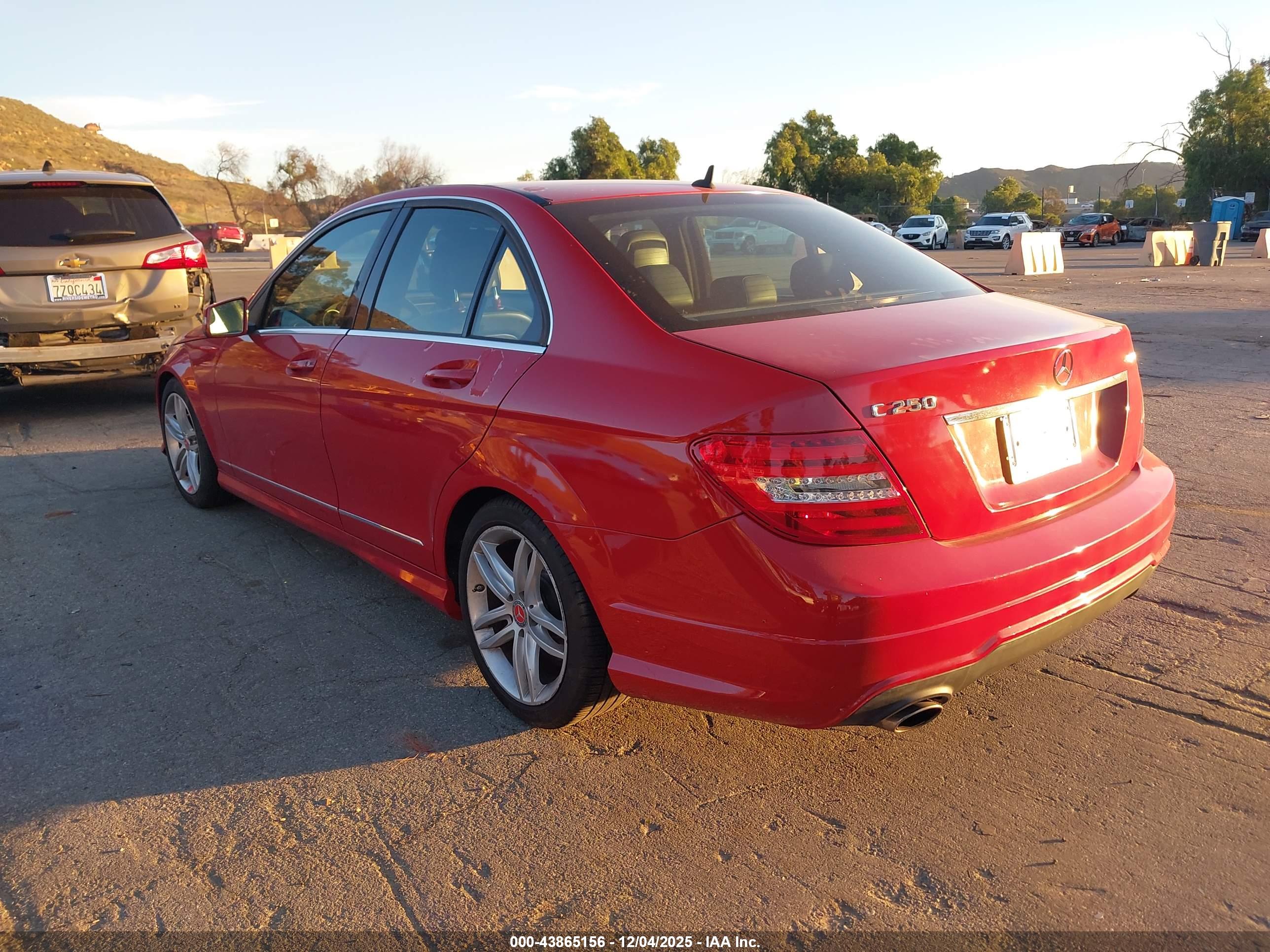MERCEDES-BENZ C image 3