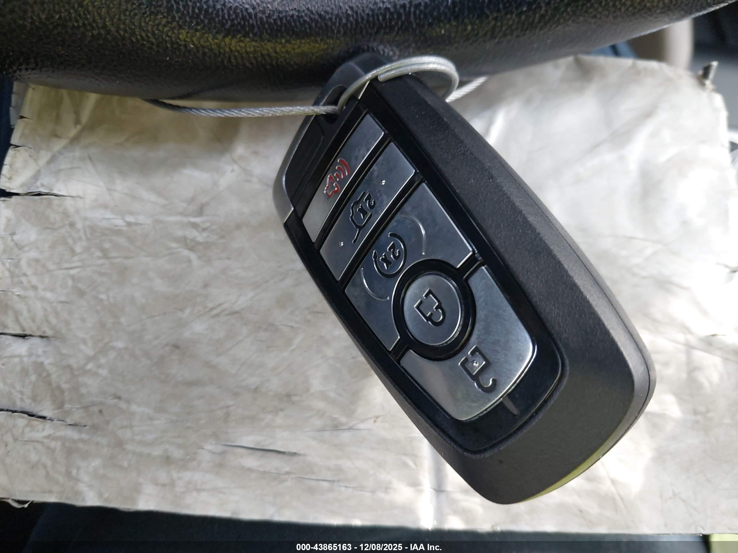 FORD ESCAPE image 11
