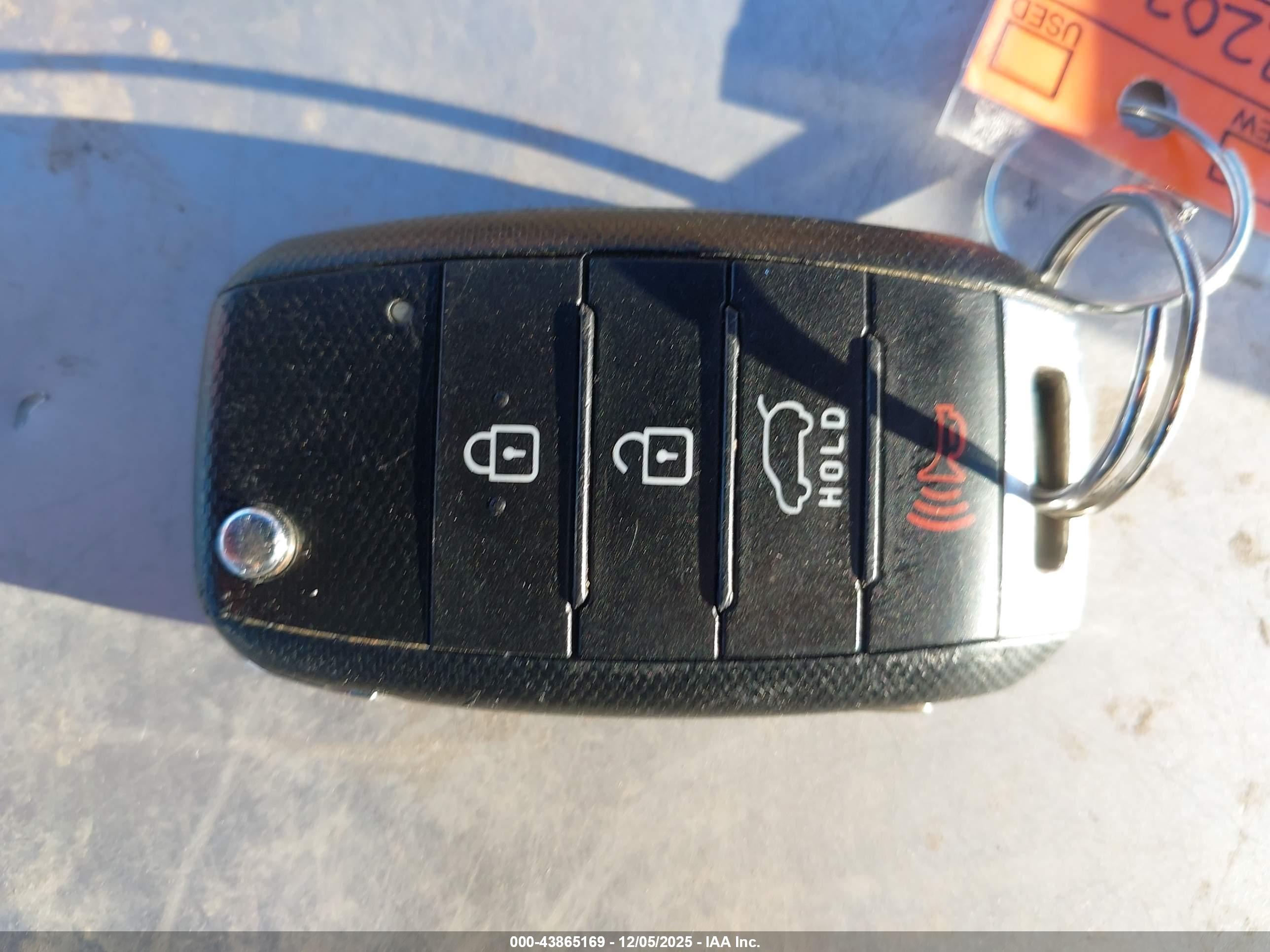 KIA SORENTO image 11