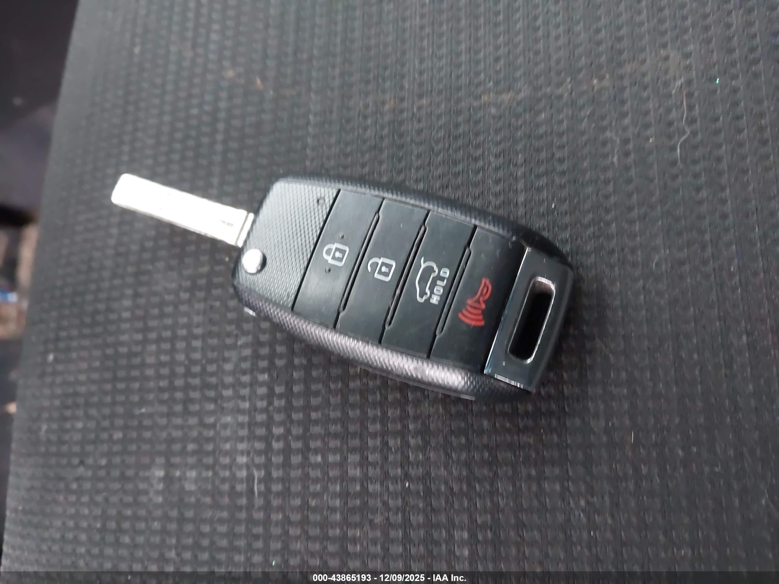 KIA SORENTO image 11