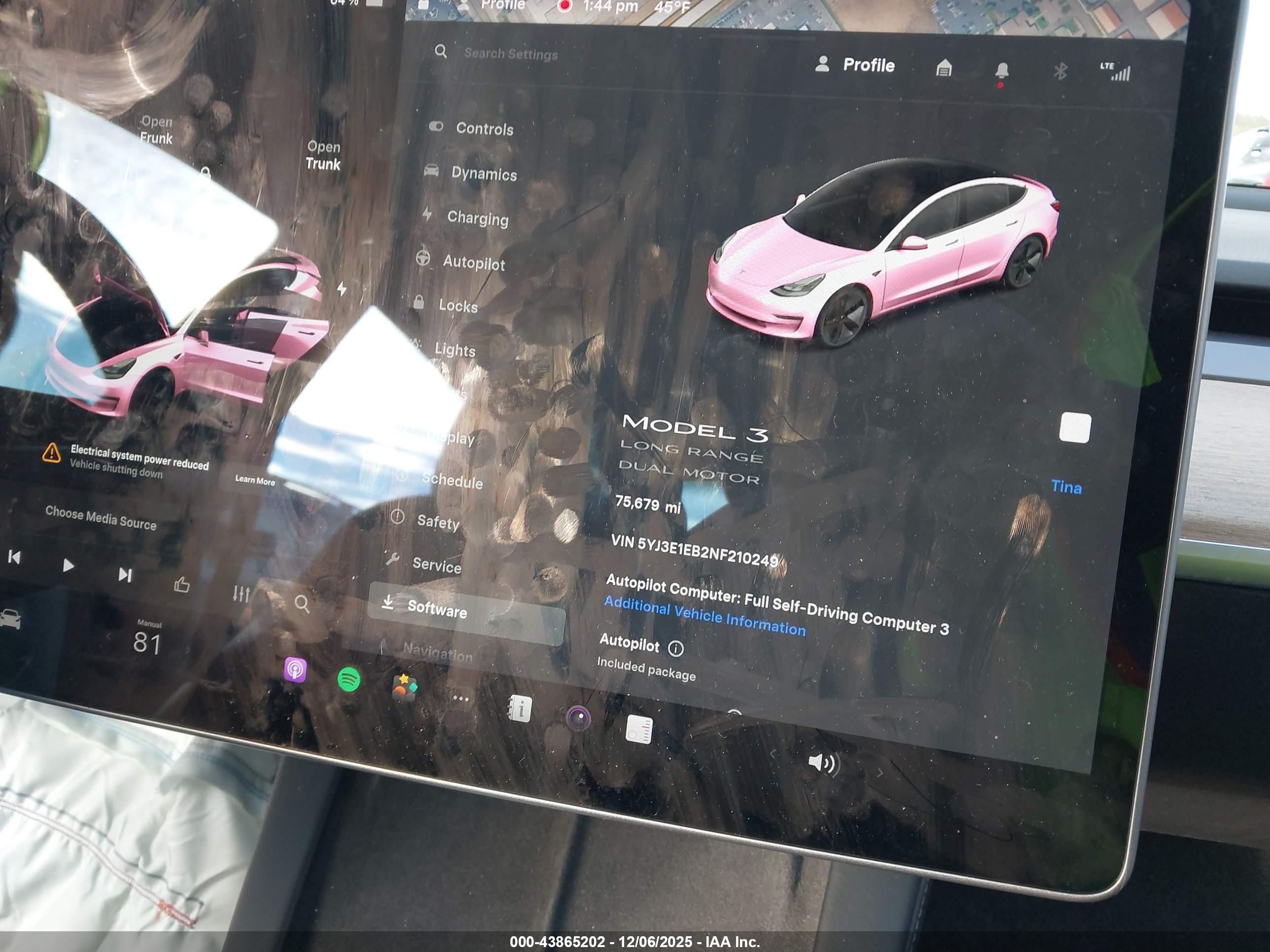 TESLA MODEL image 7