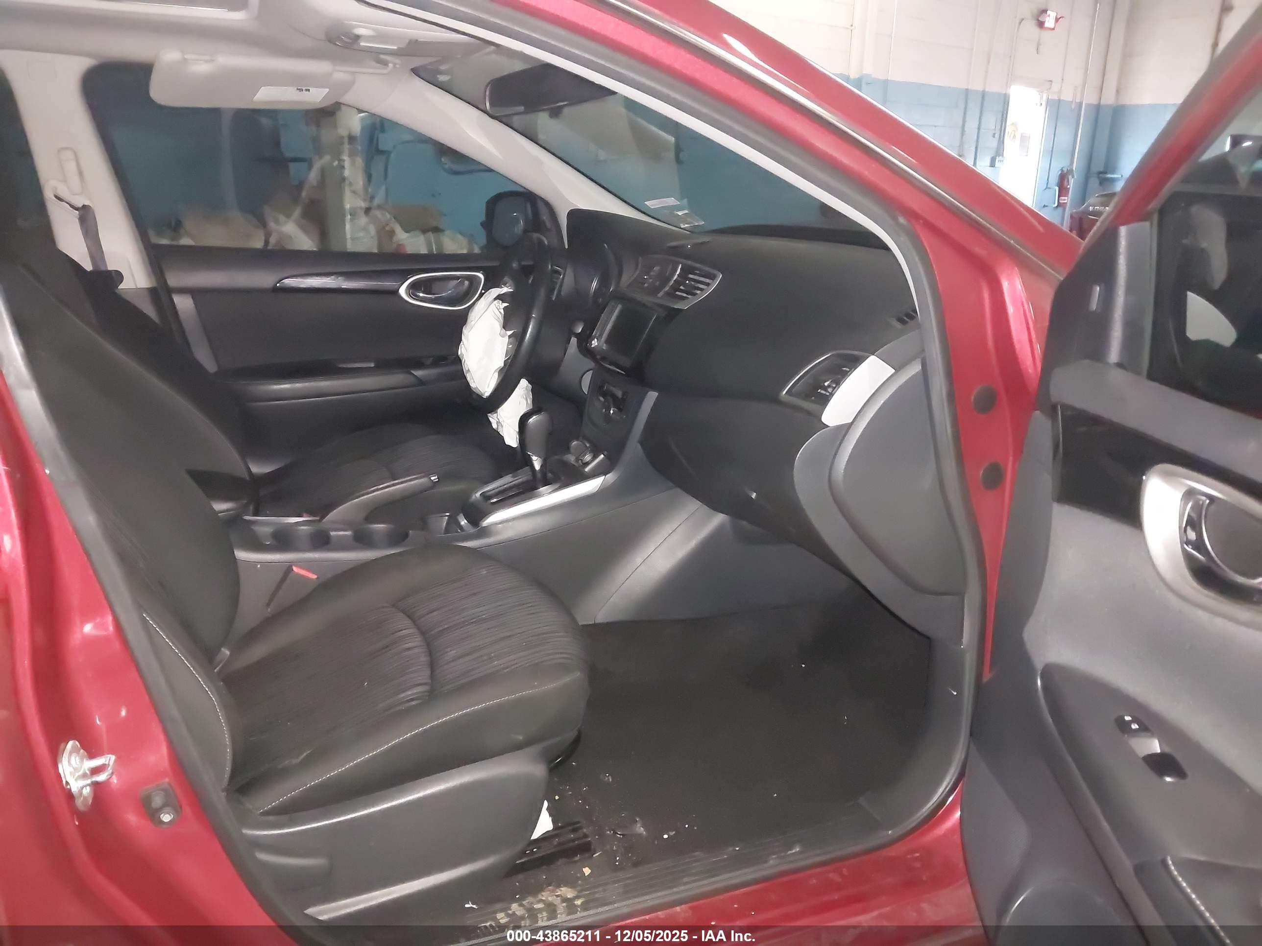NISSAN SENTRA image 5