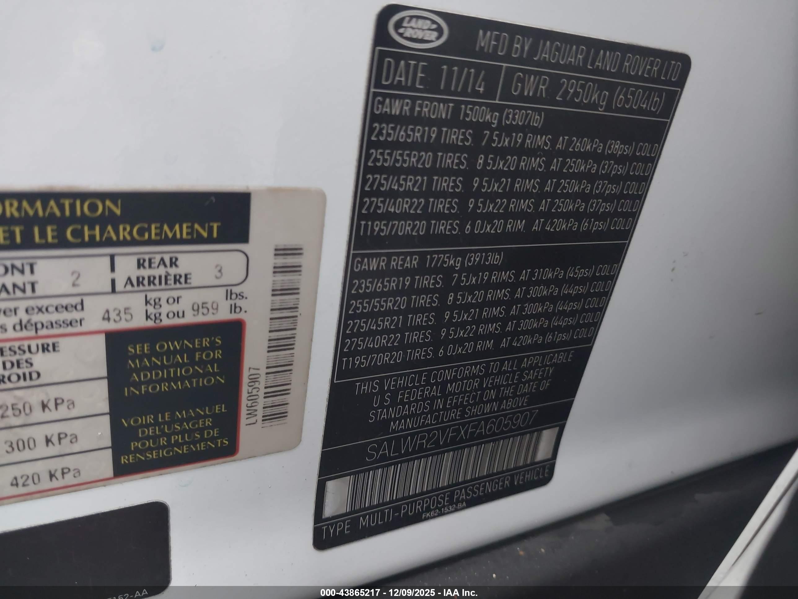 LAND ROVER image 9