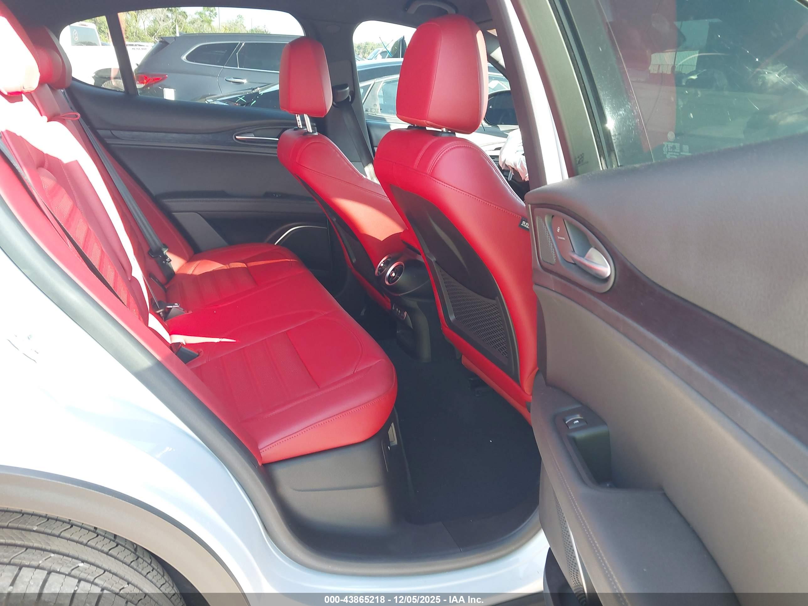 ALFA ROMEO image 8