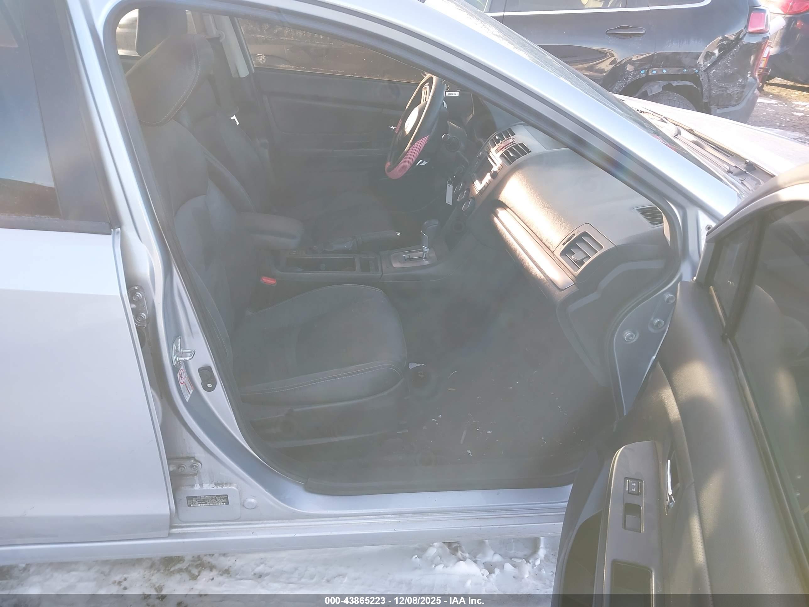 SUBARU IMPREZA image 5