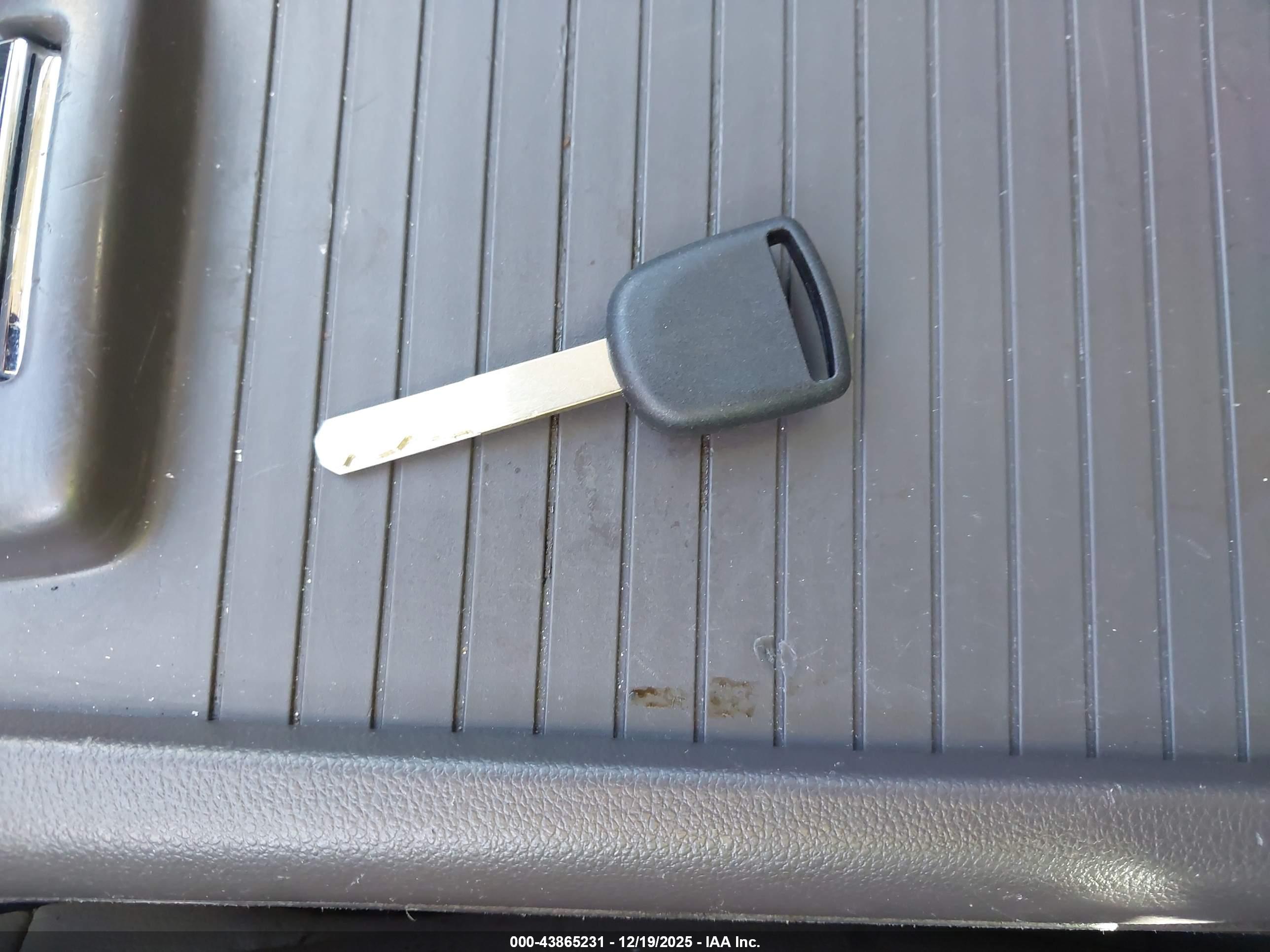 HONDA CR-V image 11