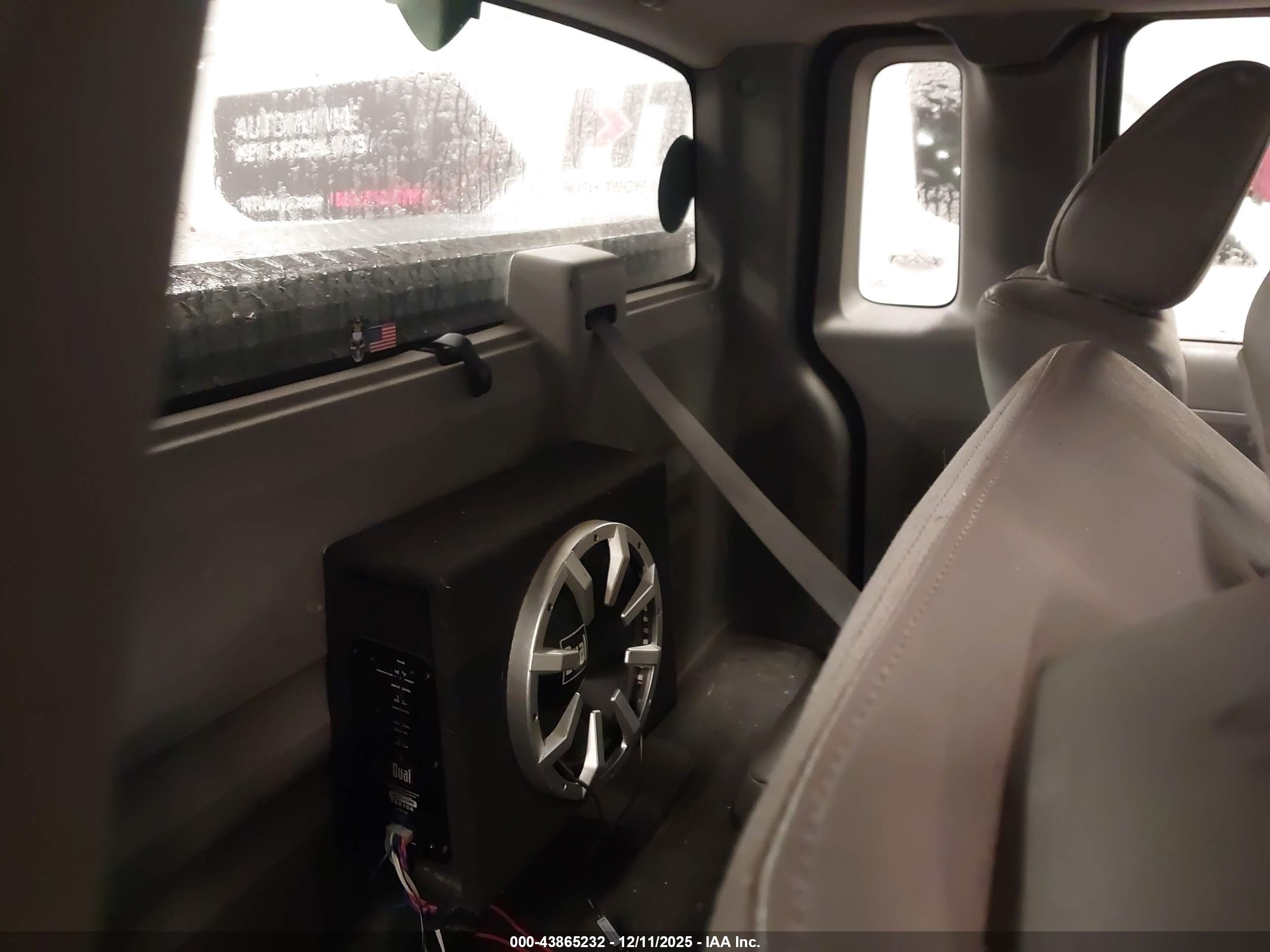FORD F-150 image 8