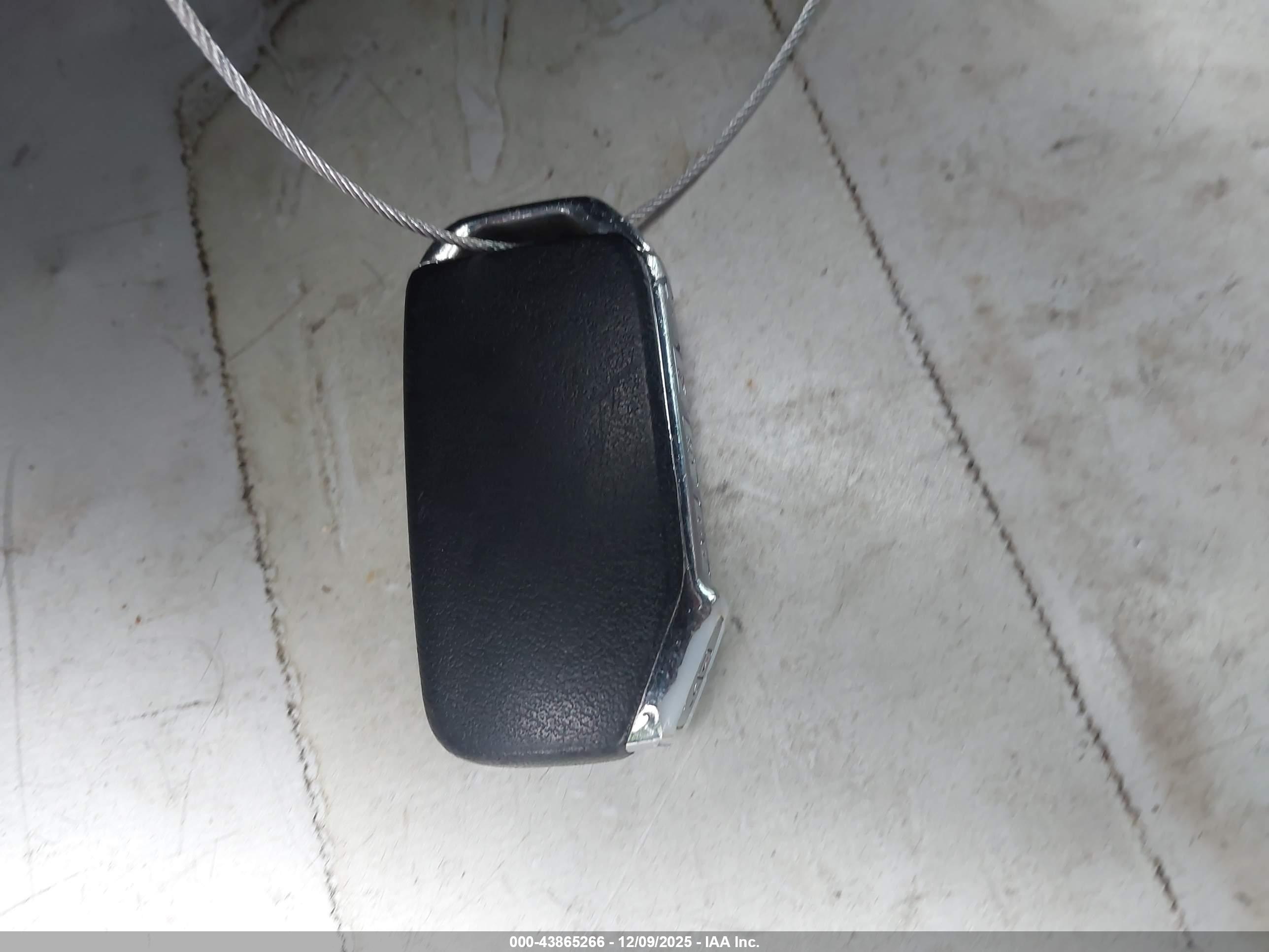KIA K5 image 11