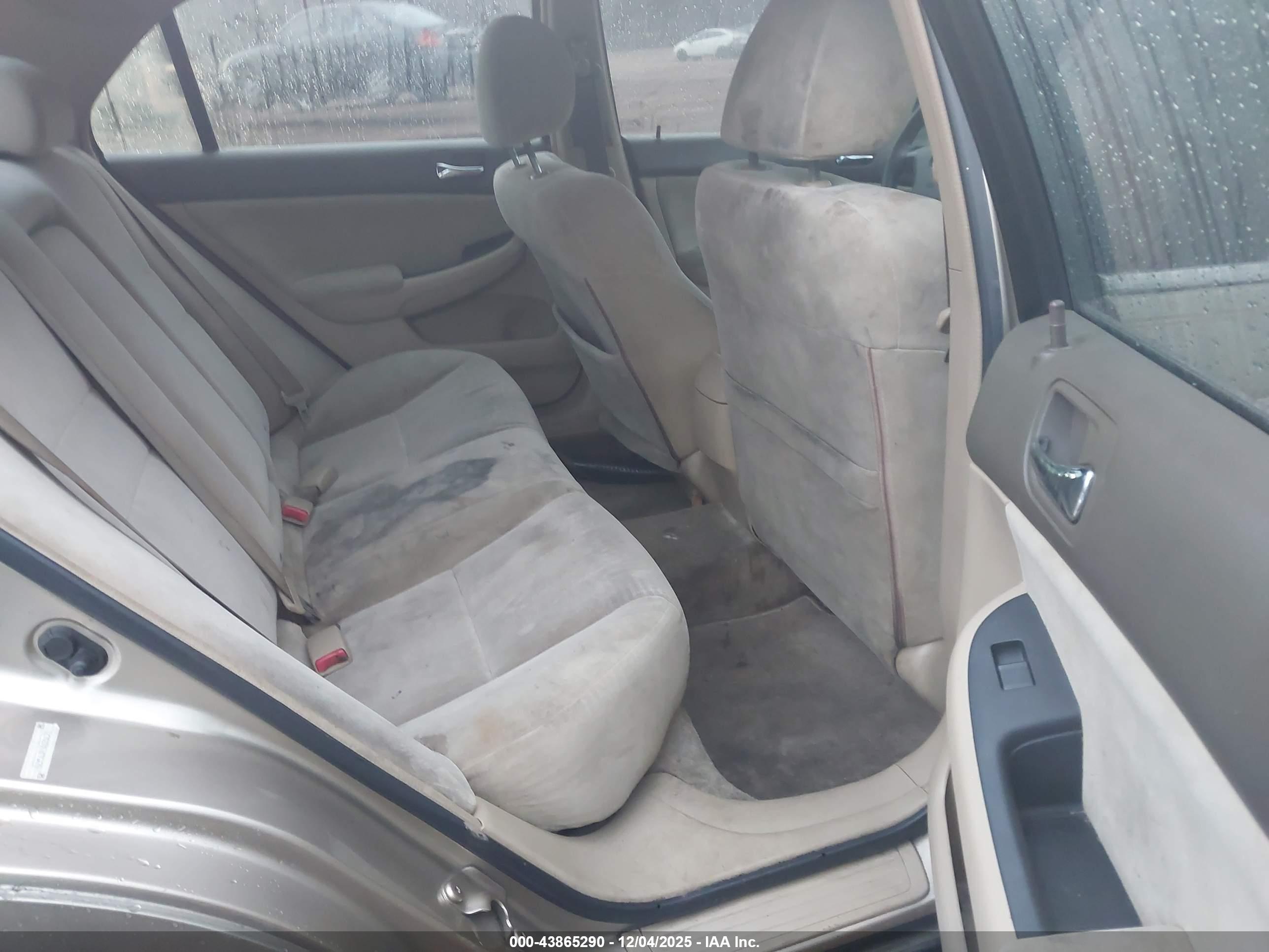 HONDA ACCORD image 8