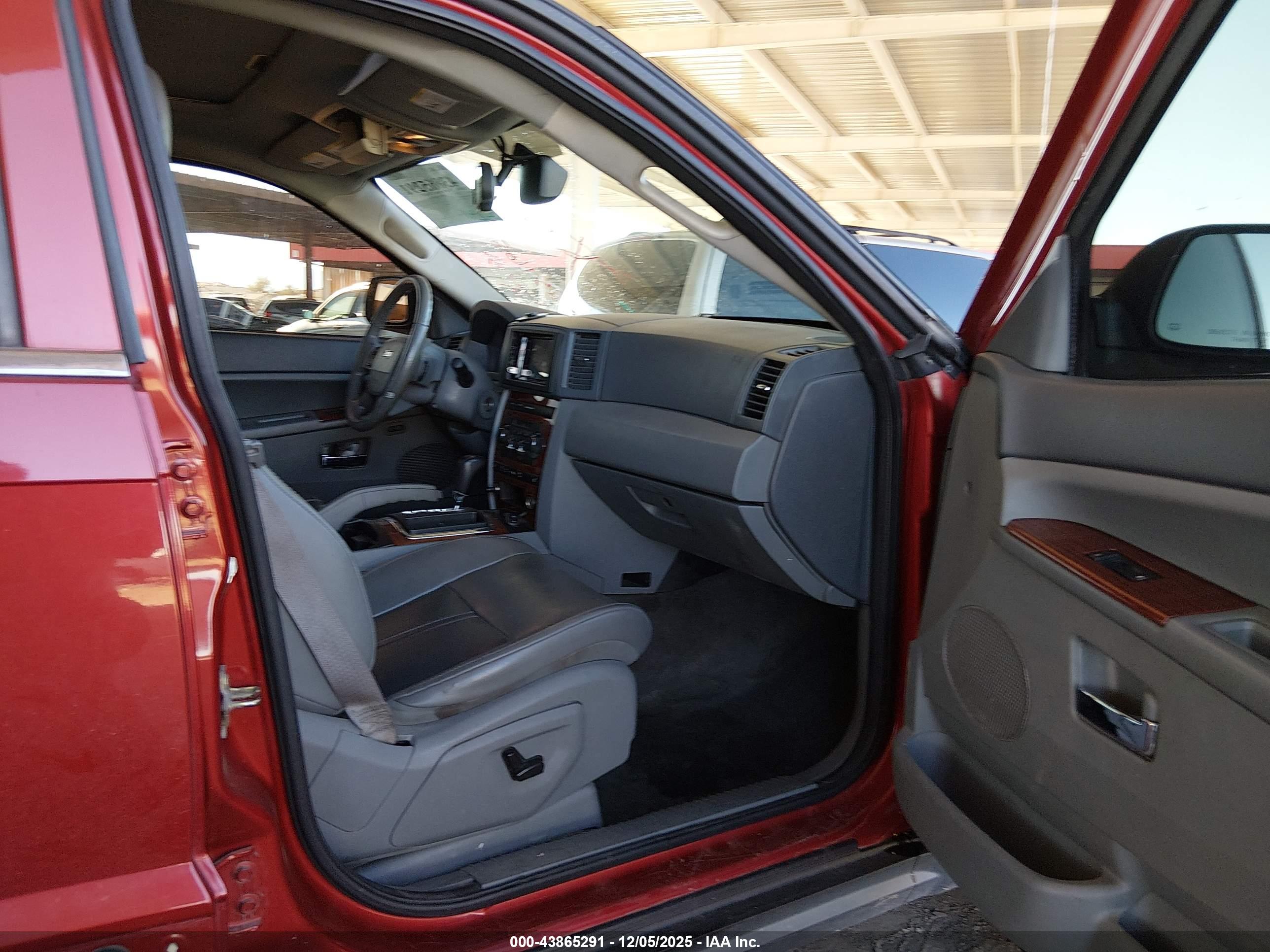 JEEP GRAND image 5