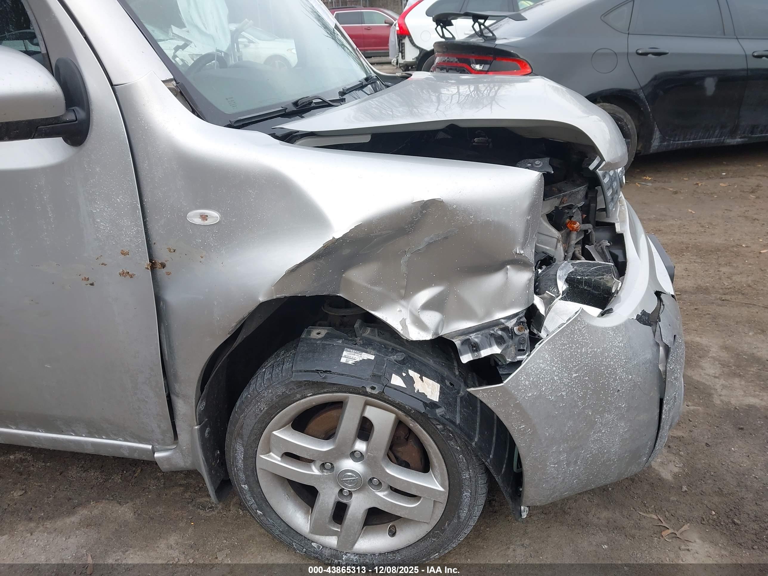 NISSAN CUBE image 6