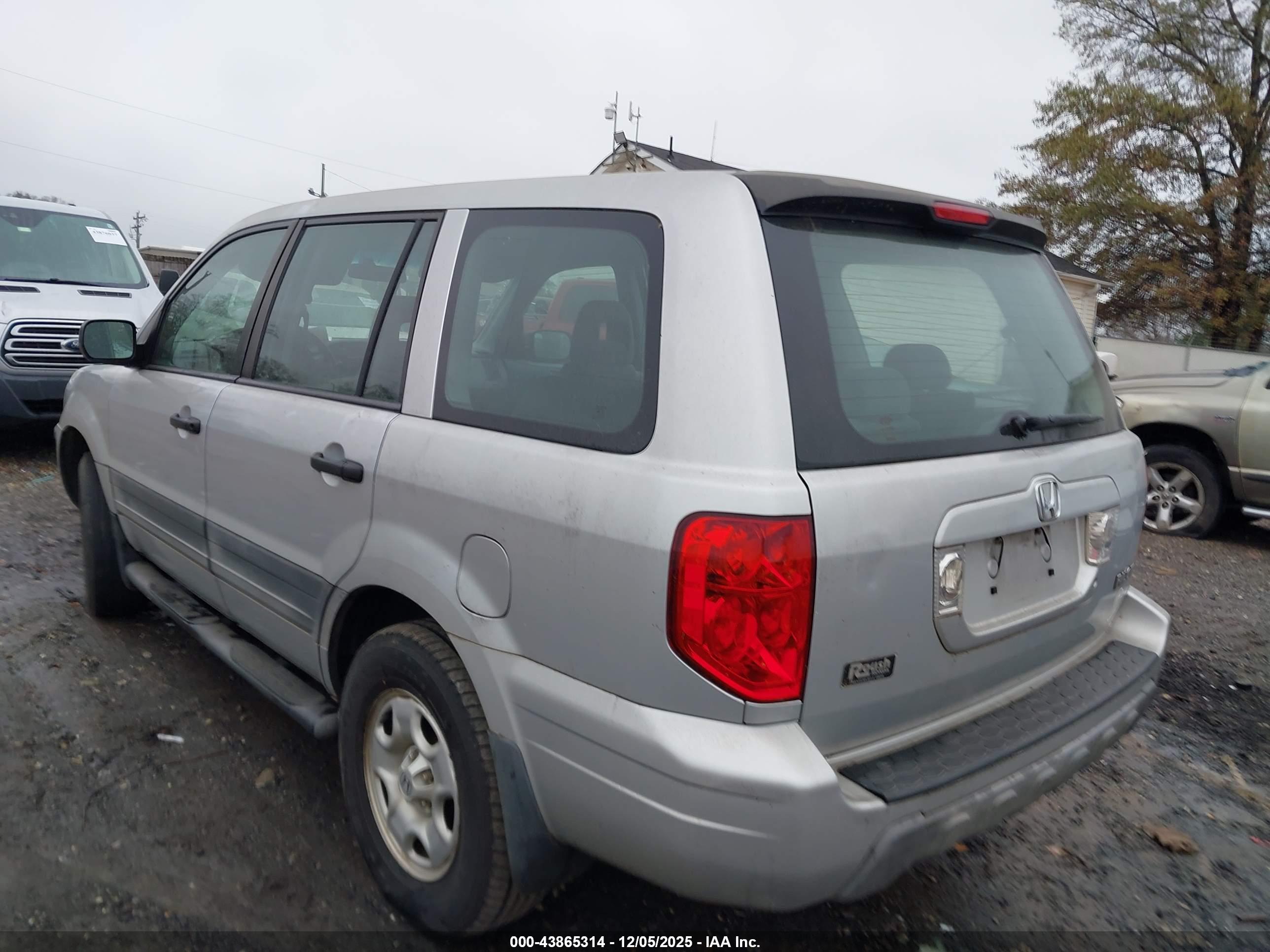 HONDA PILOT image 3