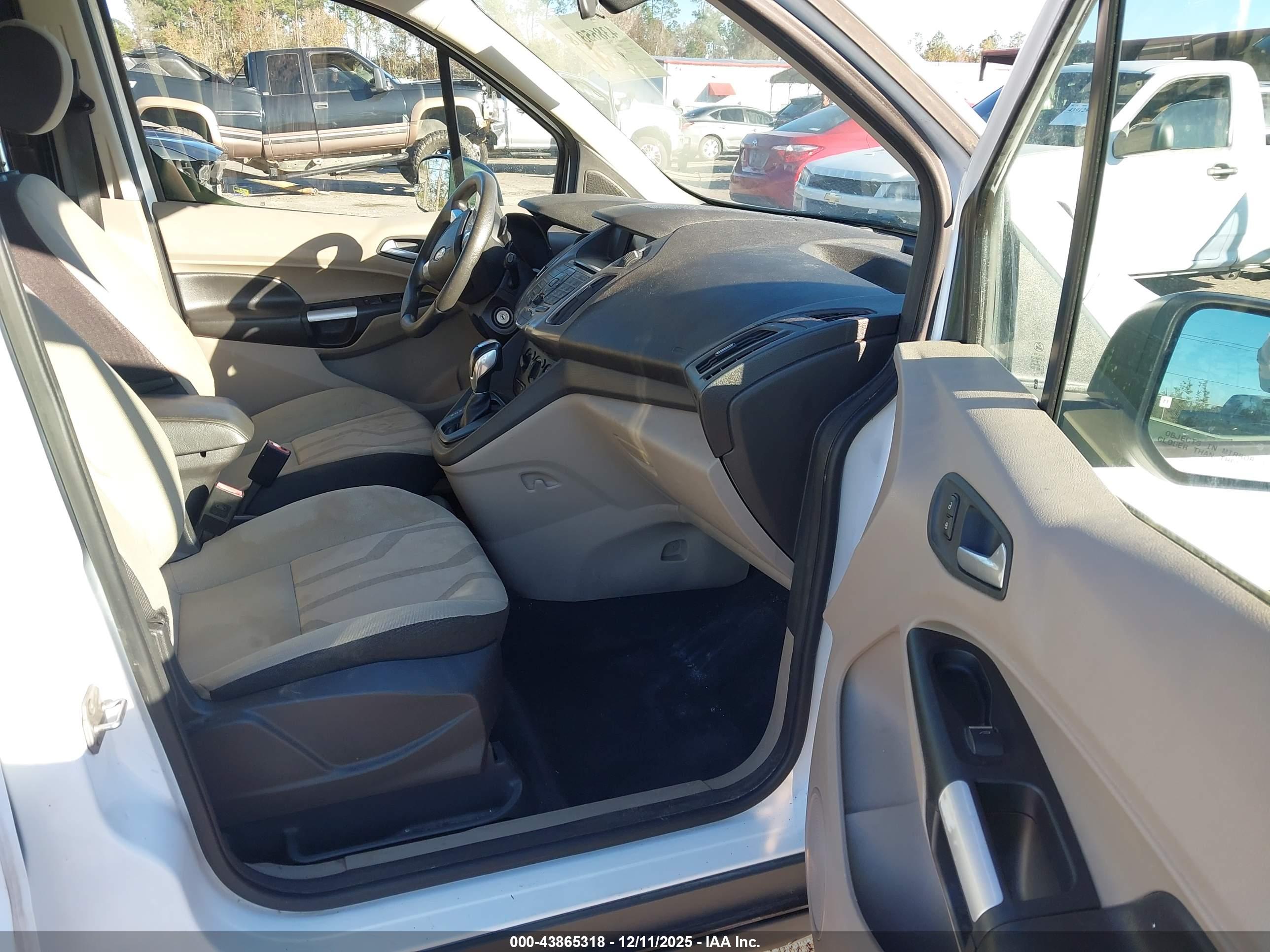 FORD TRANSIT image 5