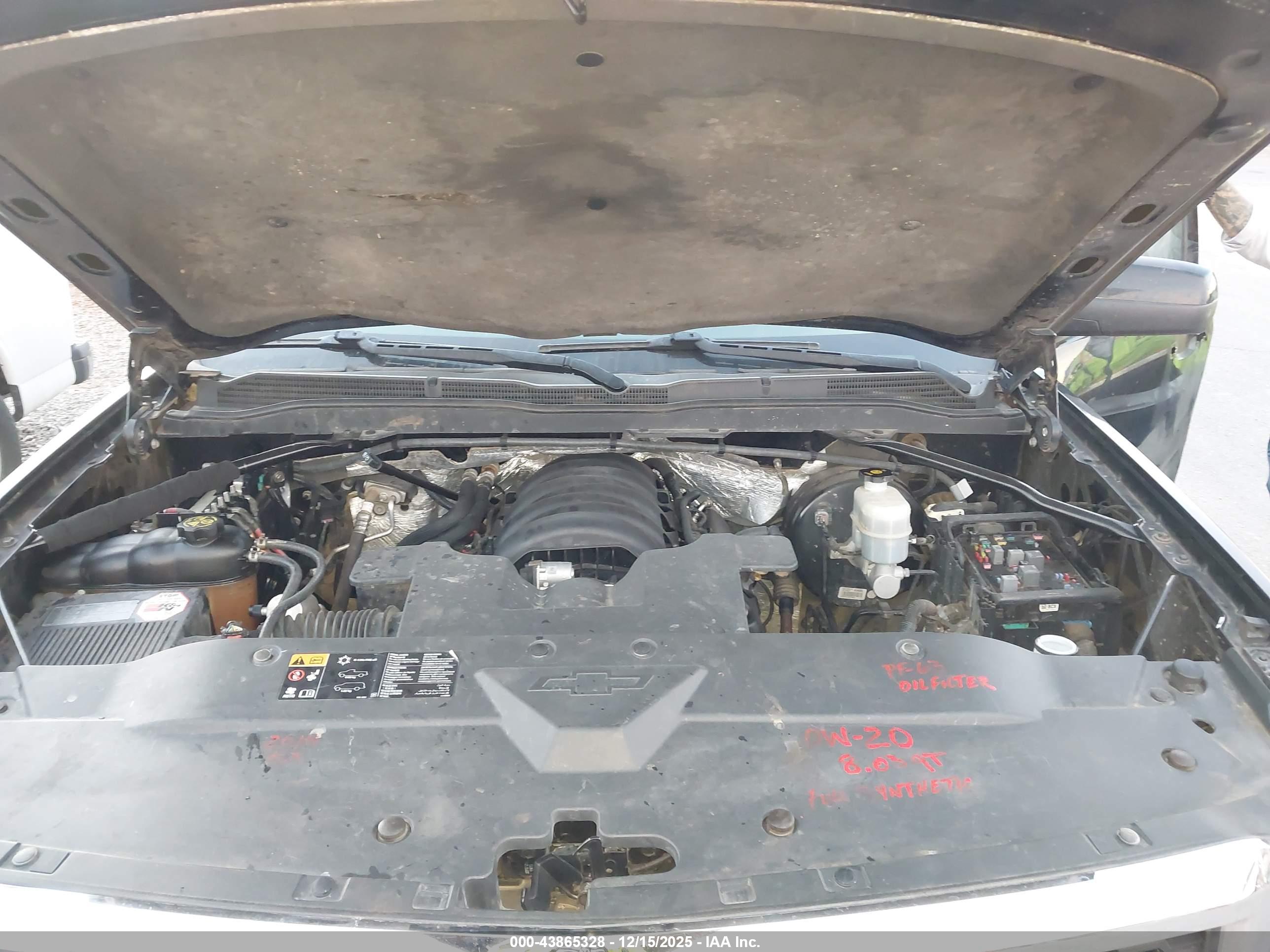 CHEVROLET SILVERADO image 10