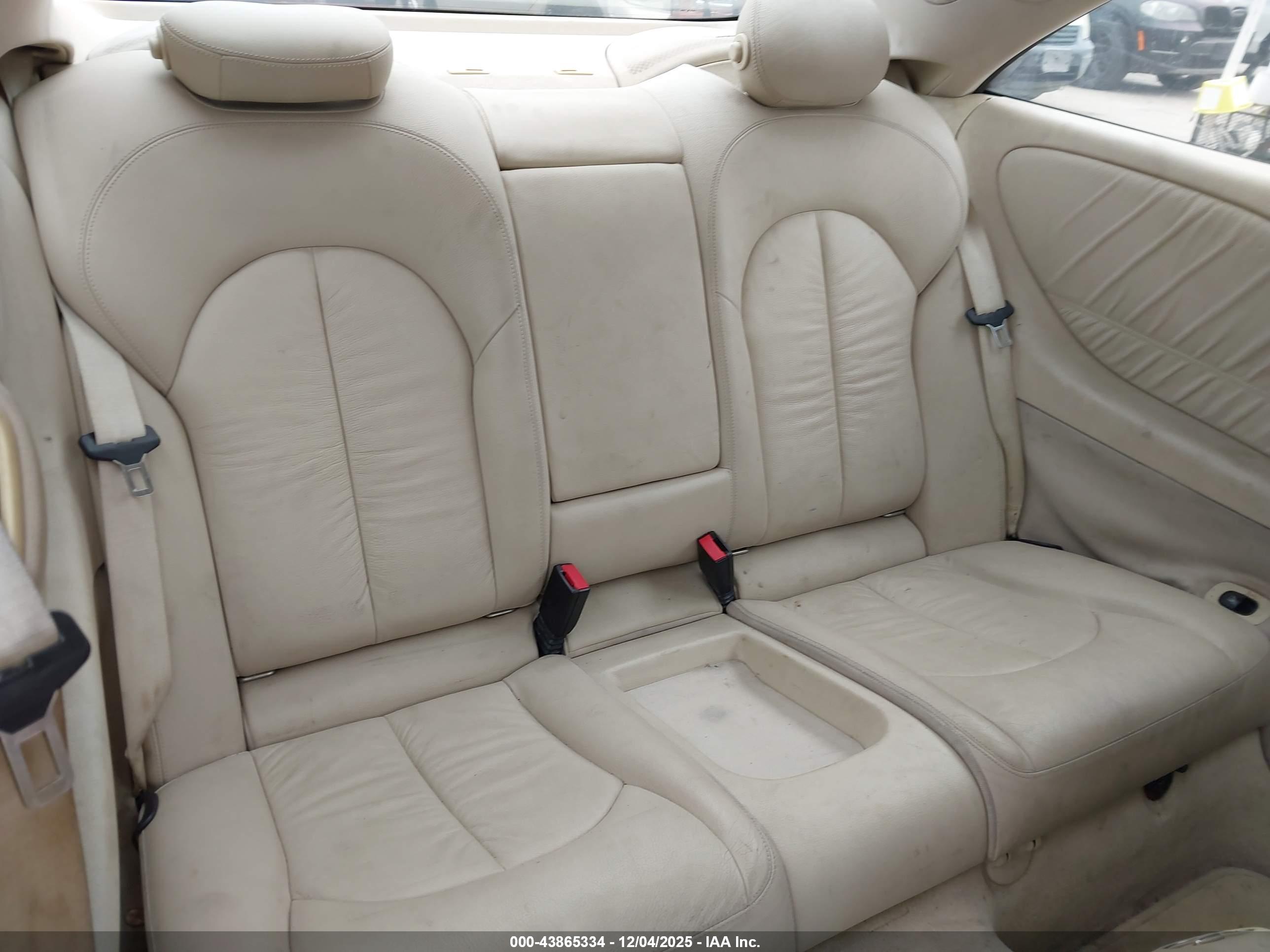 MERCEDES-BENZ CLK image 8