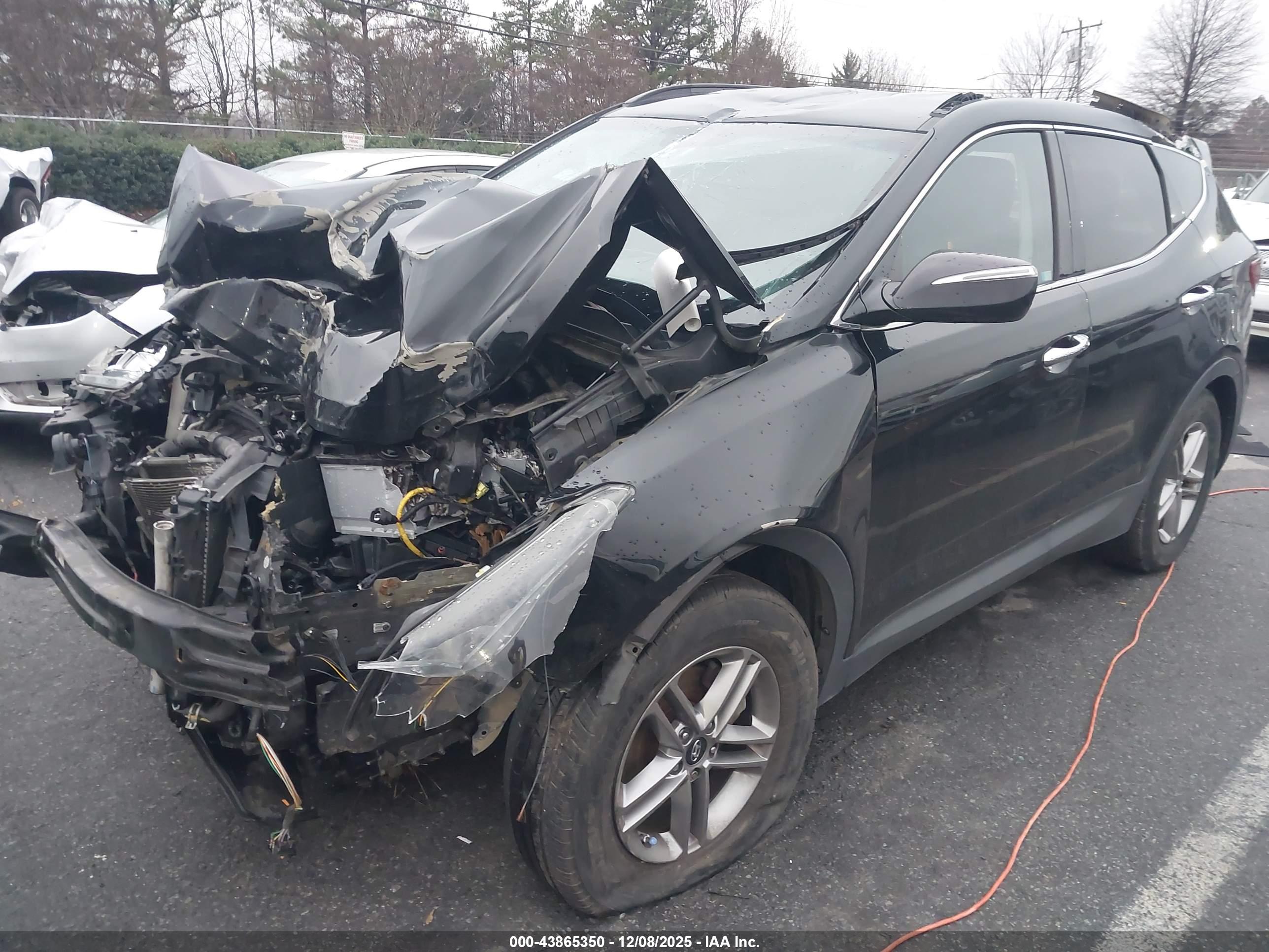 HYUNDAI SANTA image 2