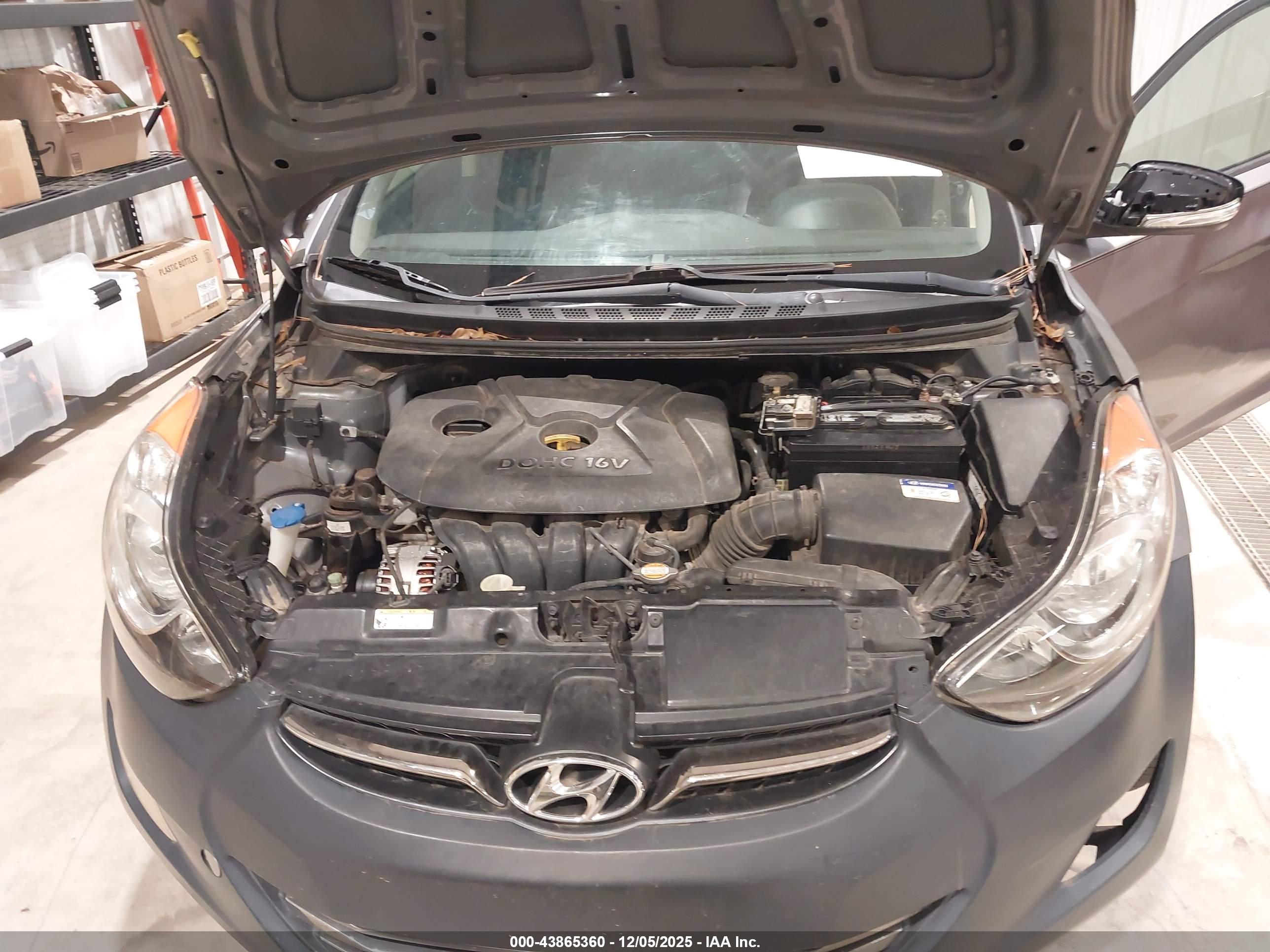 HYUNDAI ELANTRA image 10