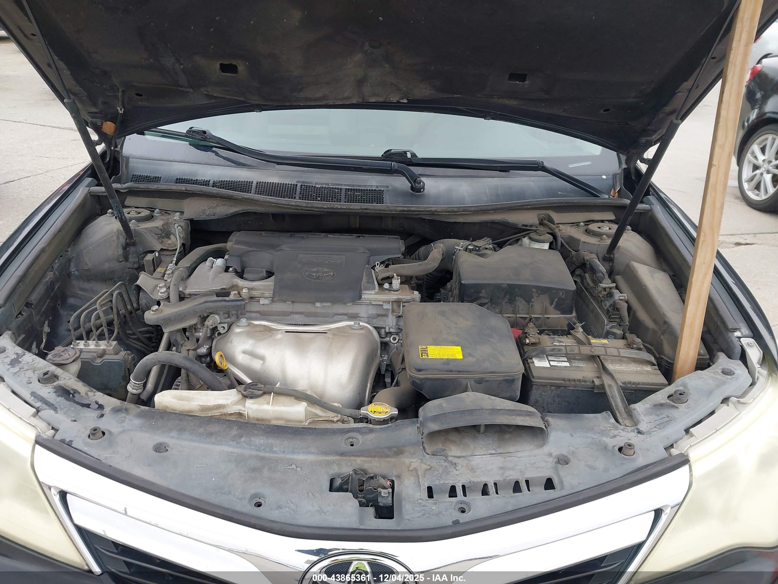TOYOTA CAMRY image 10
