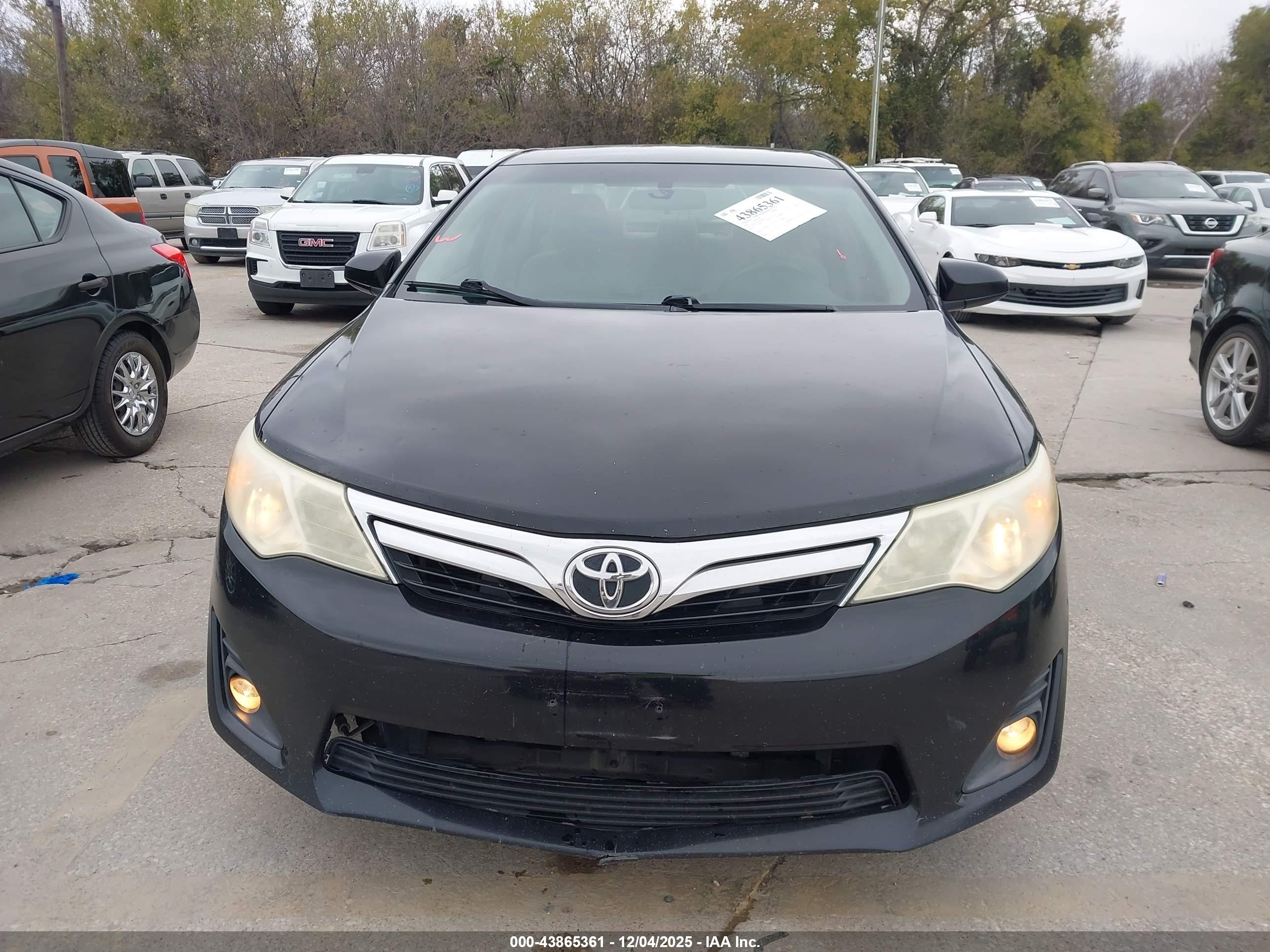 TOYOTA CAMRY image 6