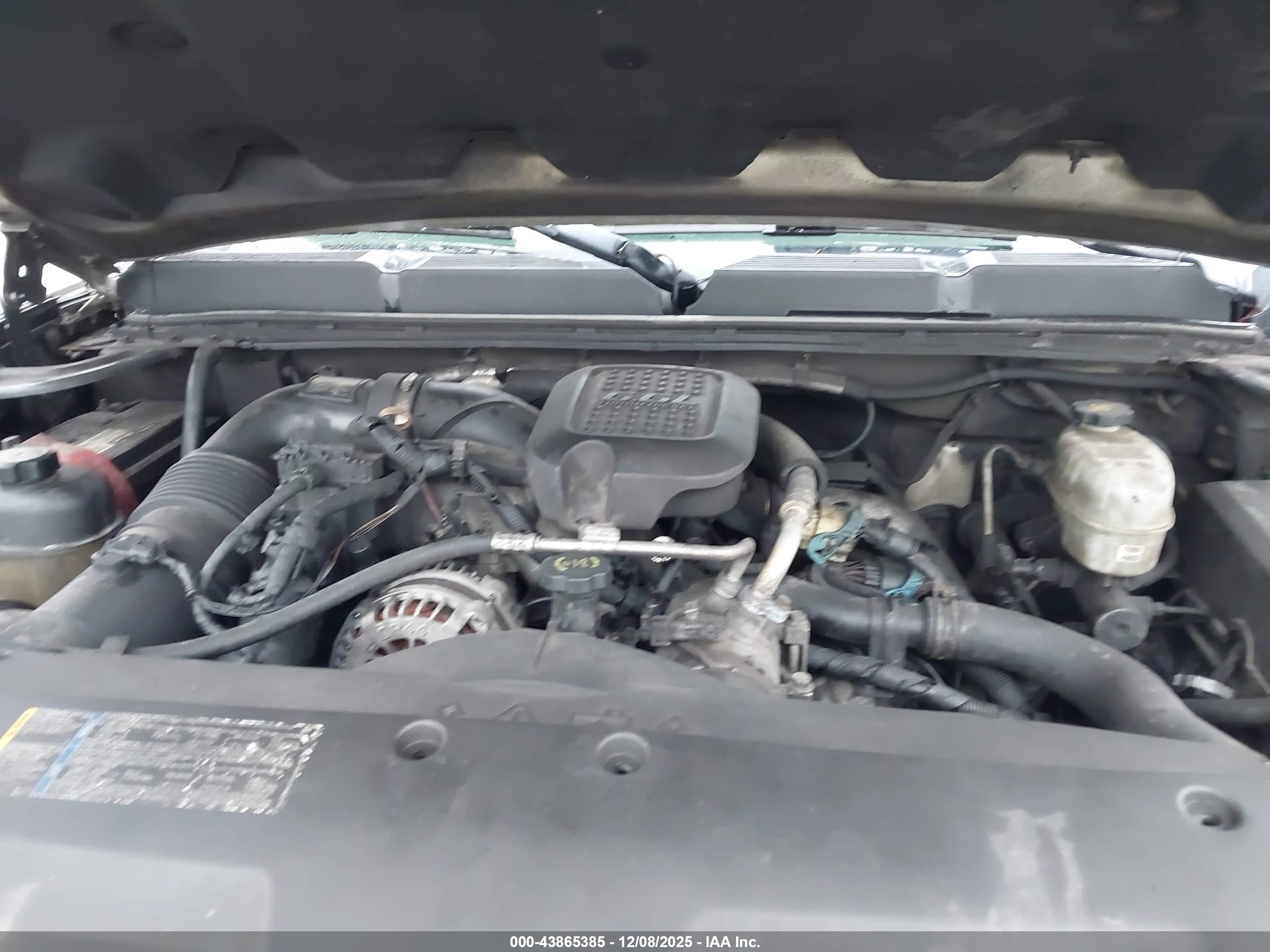 CHEVROLET SILVERADO image 10