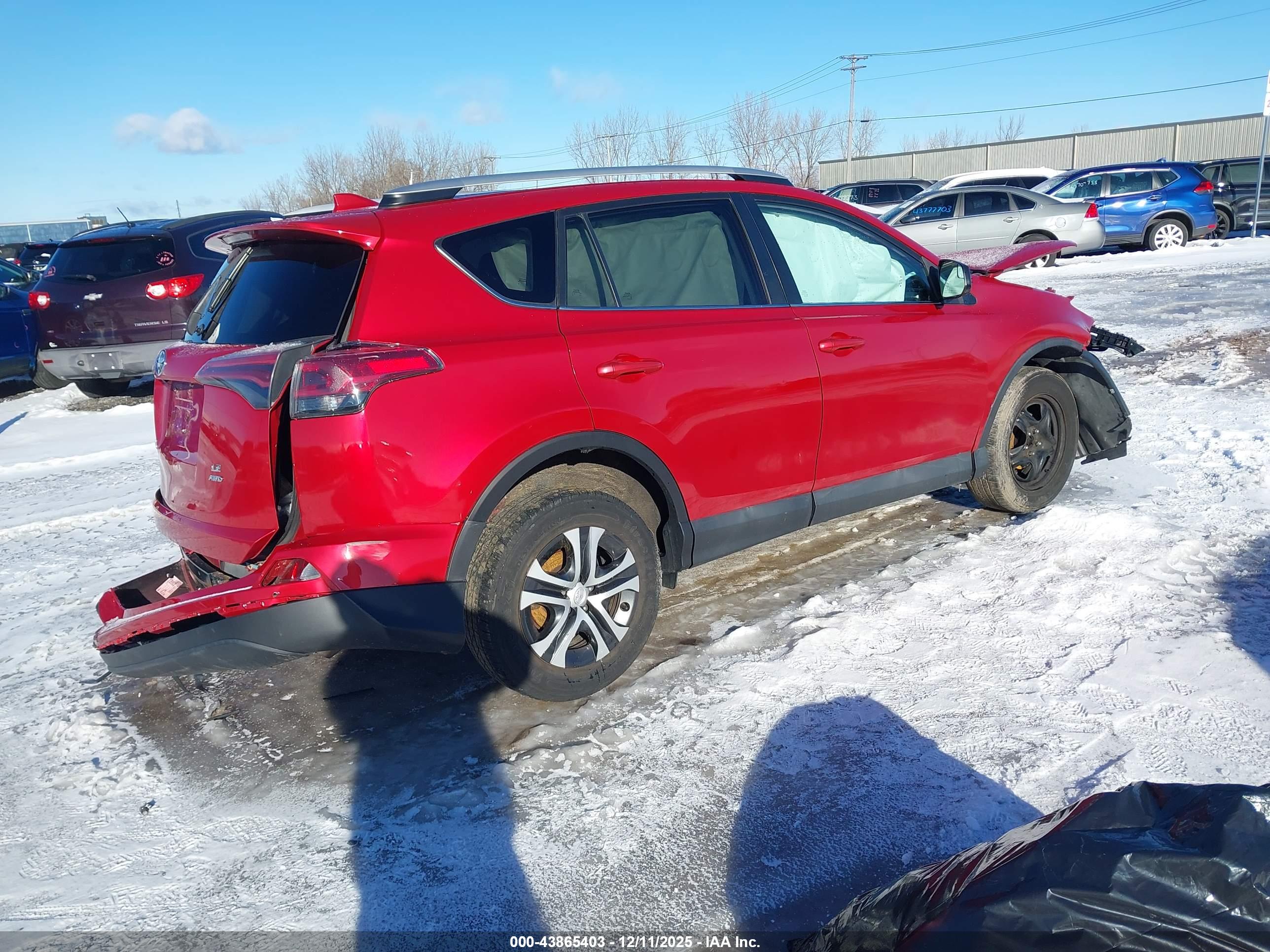 TOYOTA RAV4 image 4
