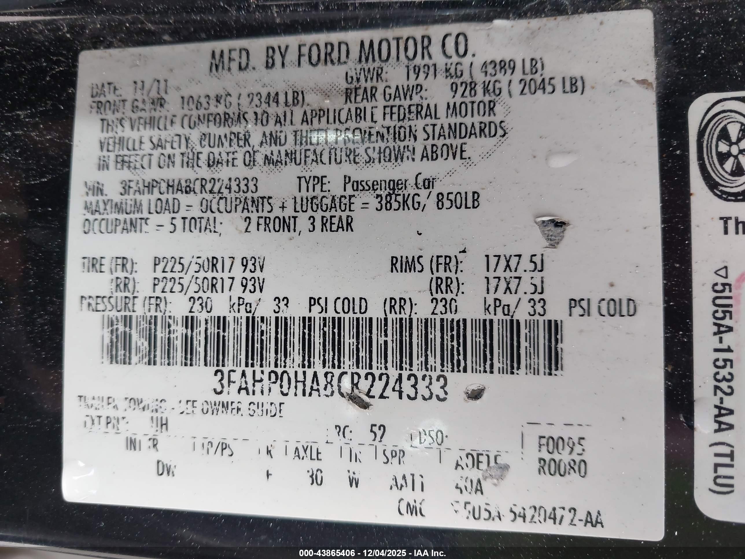 FORD FUSION image 9