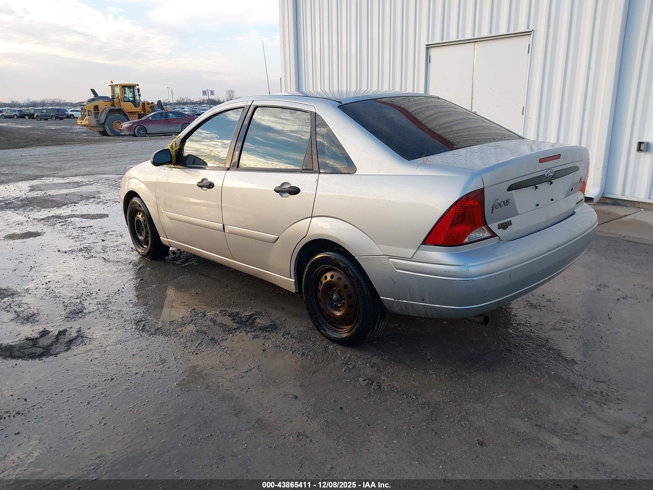 FORD FOCUS image 3