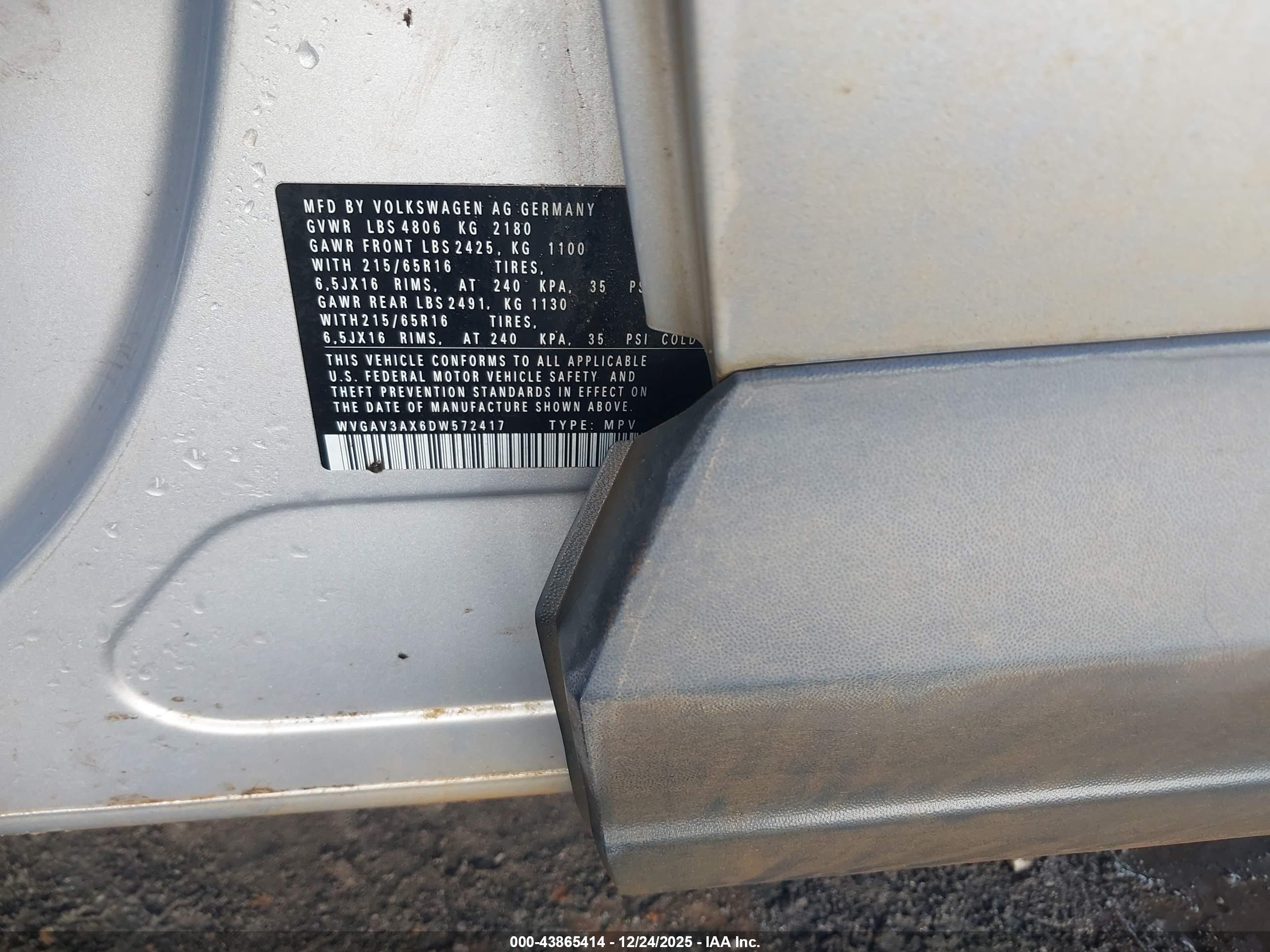 VOLKSWAGEN TIGUAN image 9