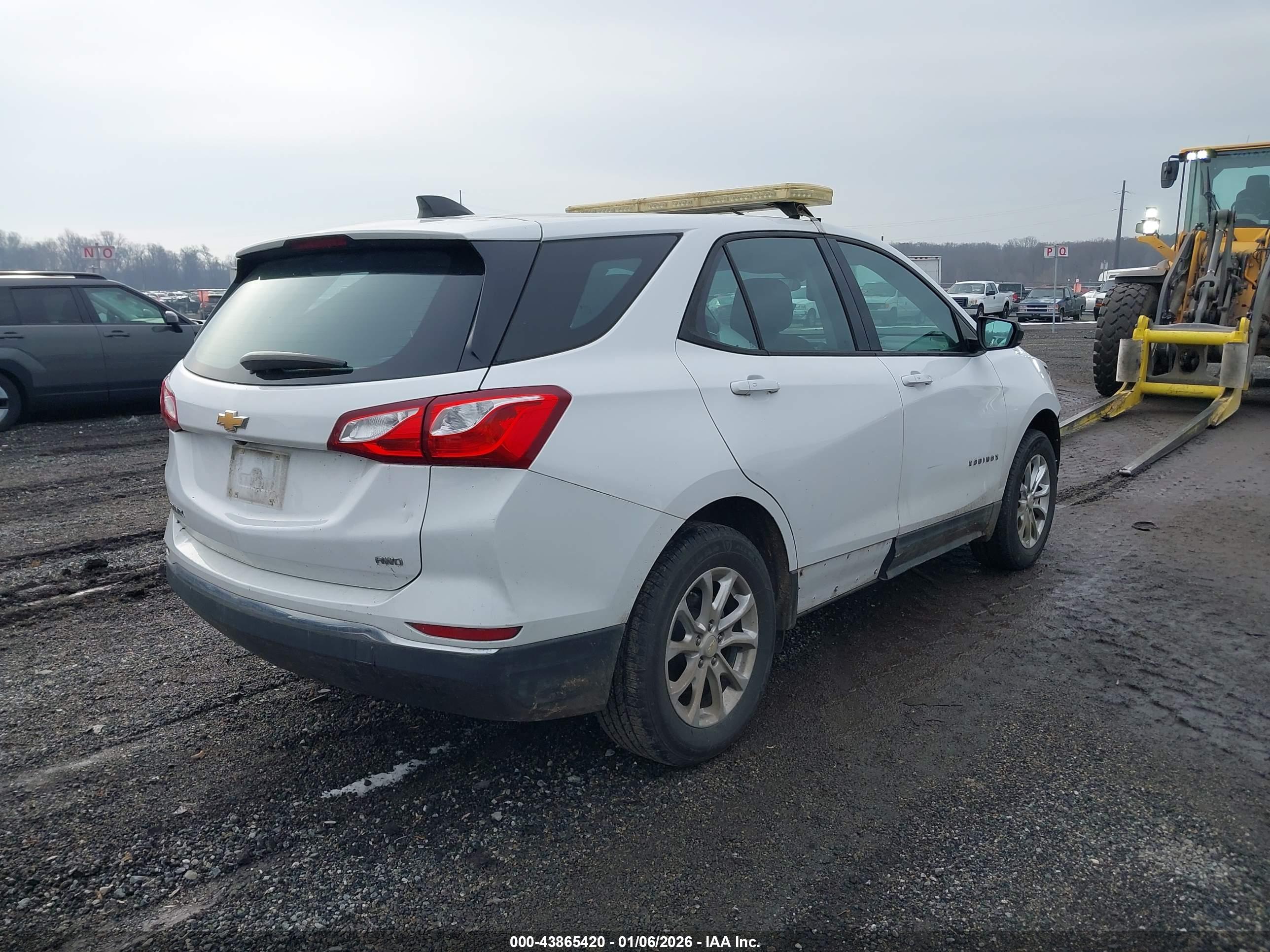CHEVROLET EQUINOX image 4