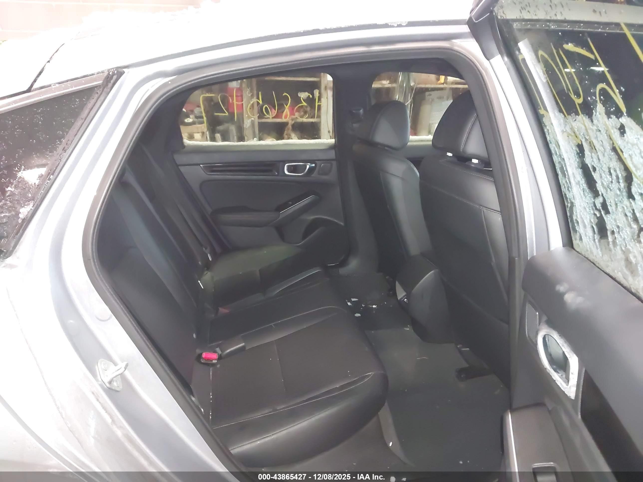 HONDA CIVIC image 8