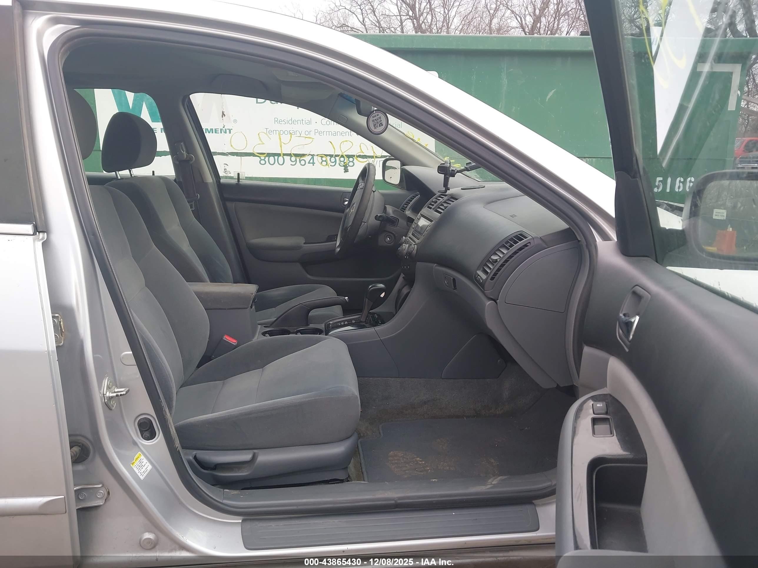 HONDA ACCORD image 5