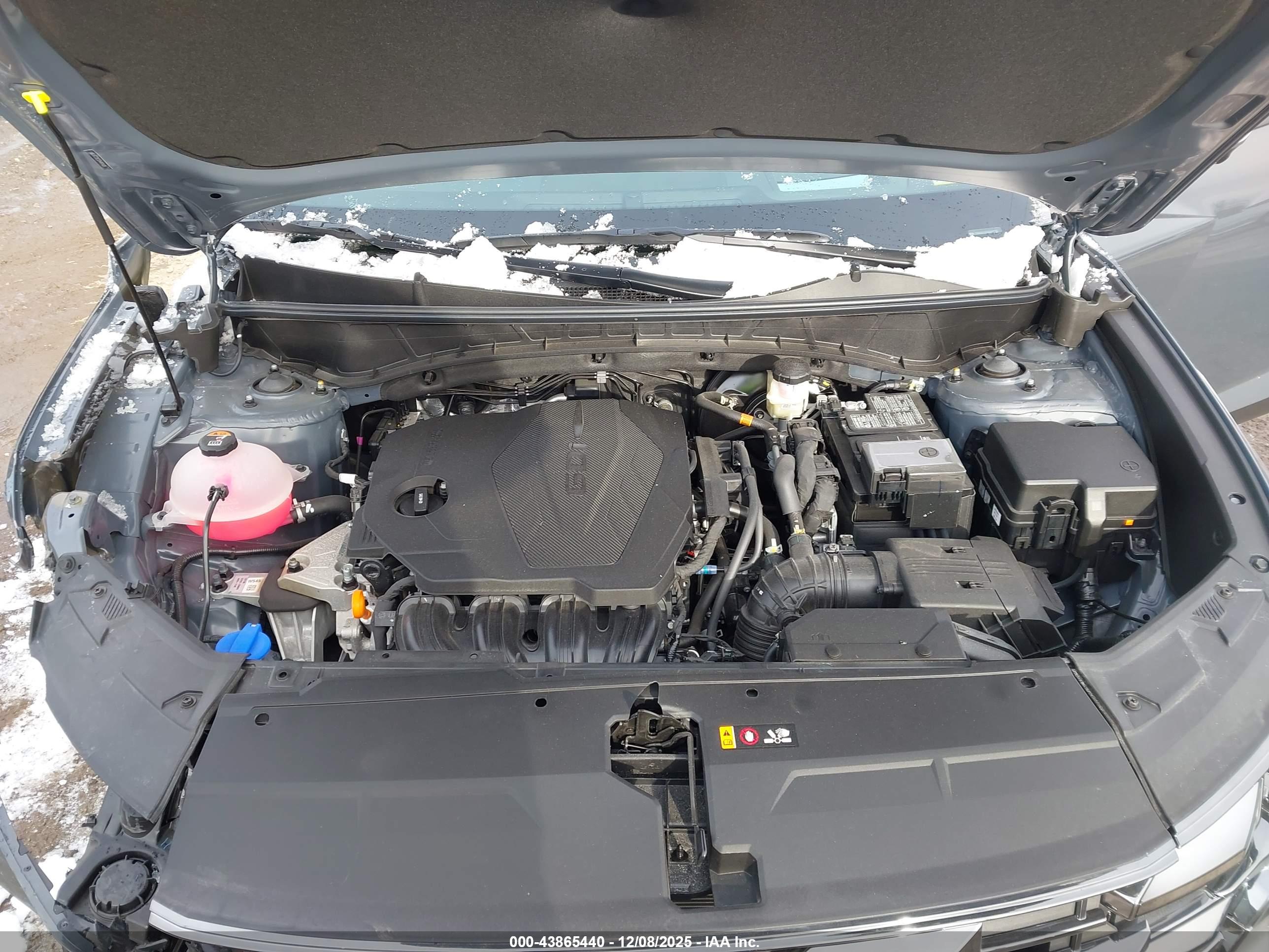 HYUNDAI TUCSON image 10