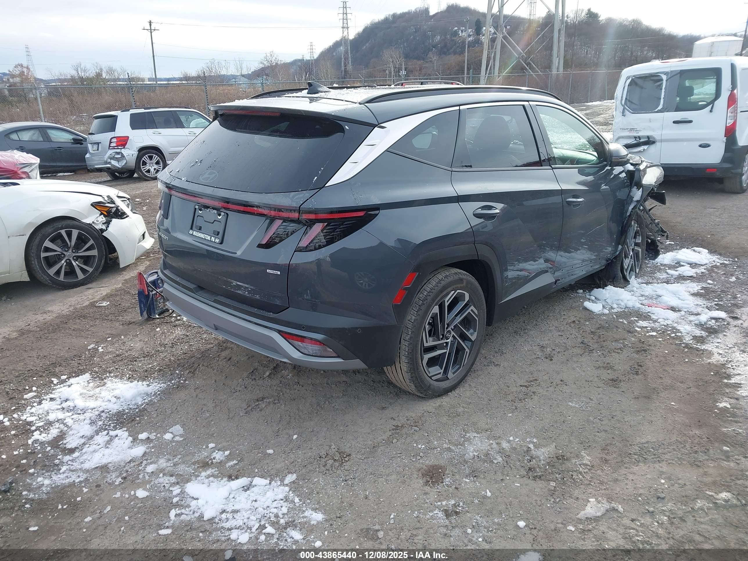 HYUNDAI TUCSON image 4