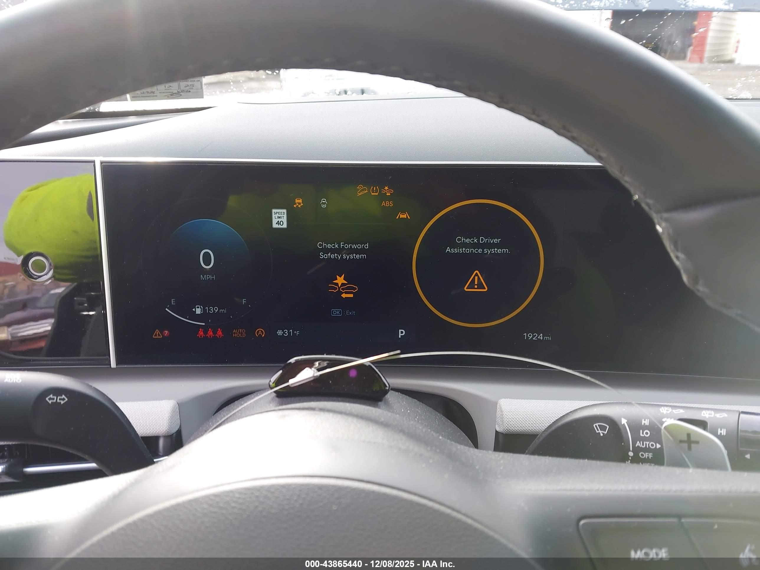 HYUNDAI TUCSON image 7