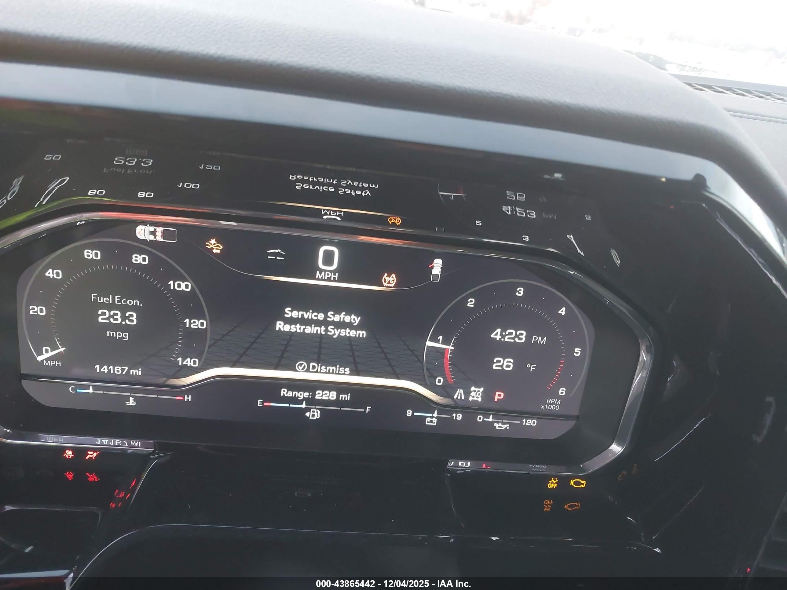 GMC SIERRA image 7