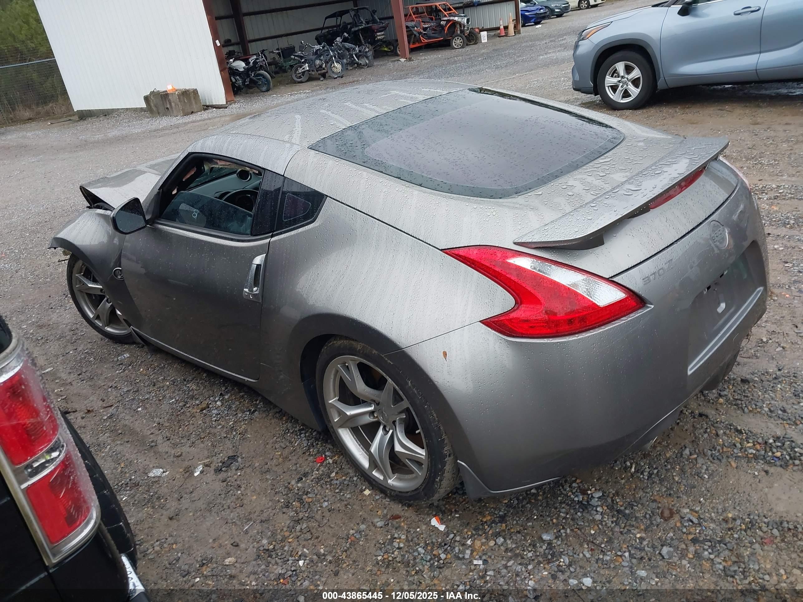 NISSAN 370Z image 3