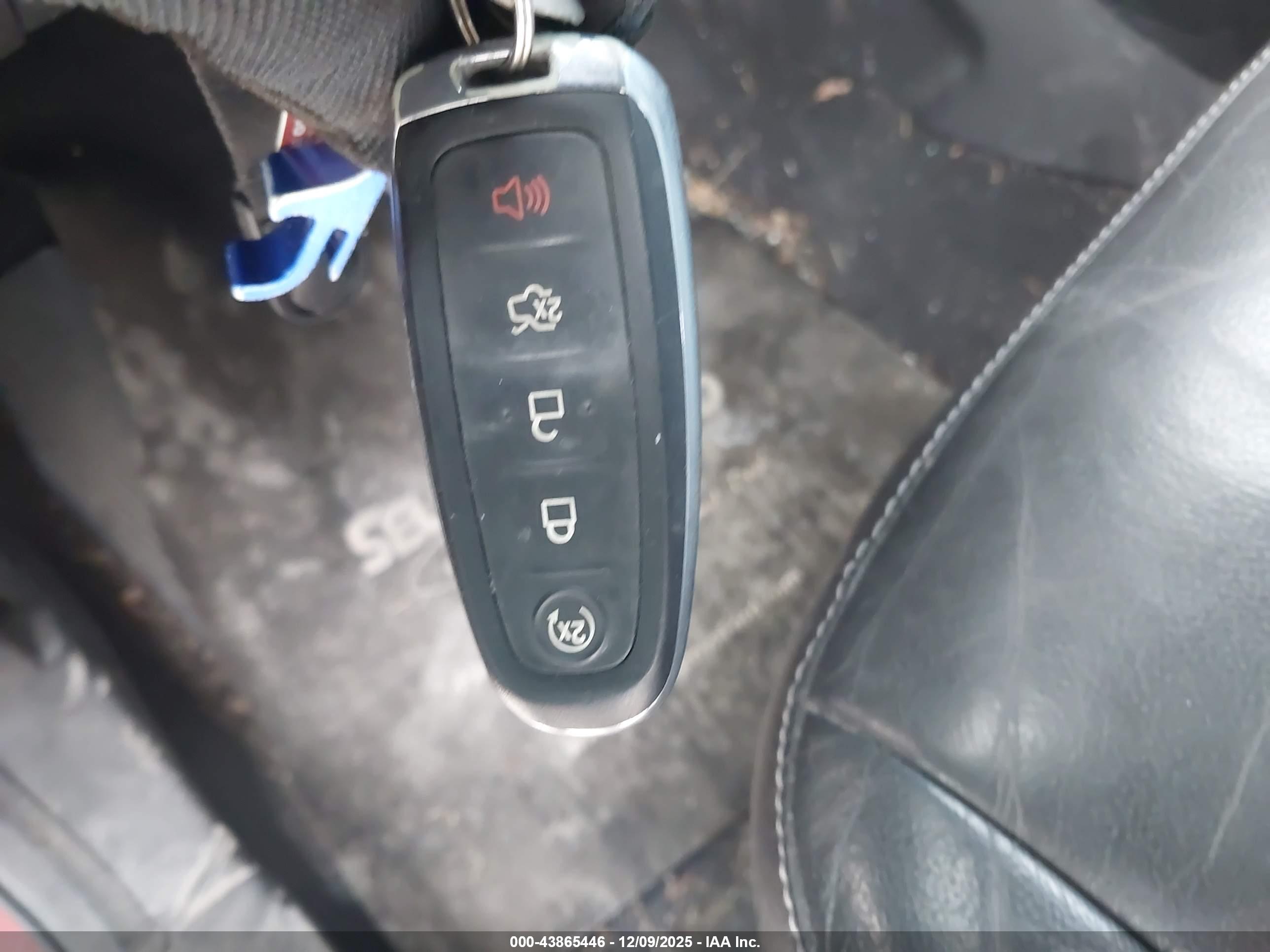 FORD ESCAPE image 11