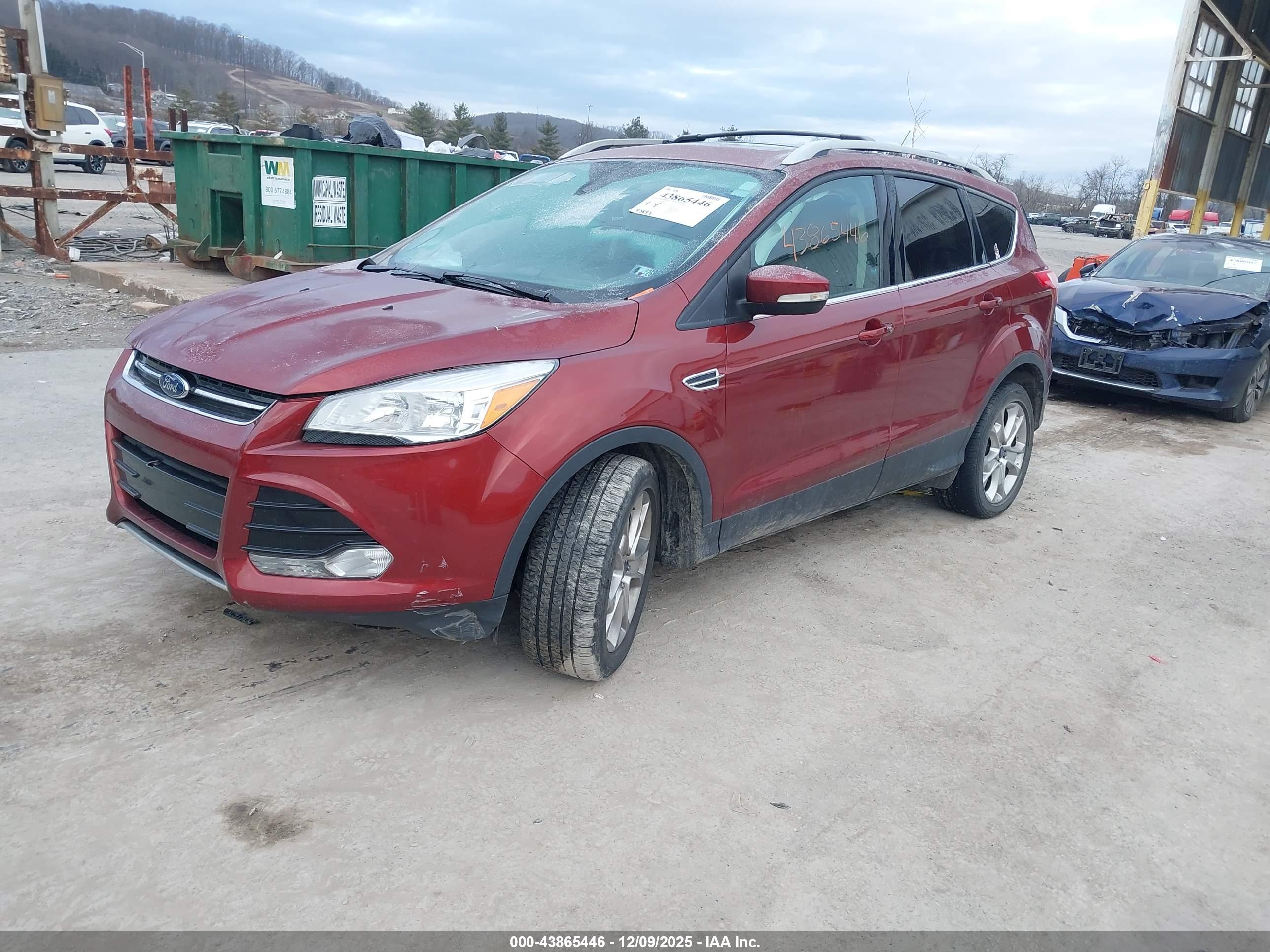 FORD ESCAPE image 2