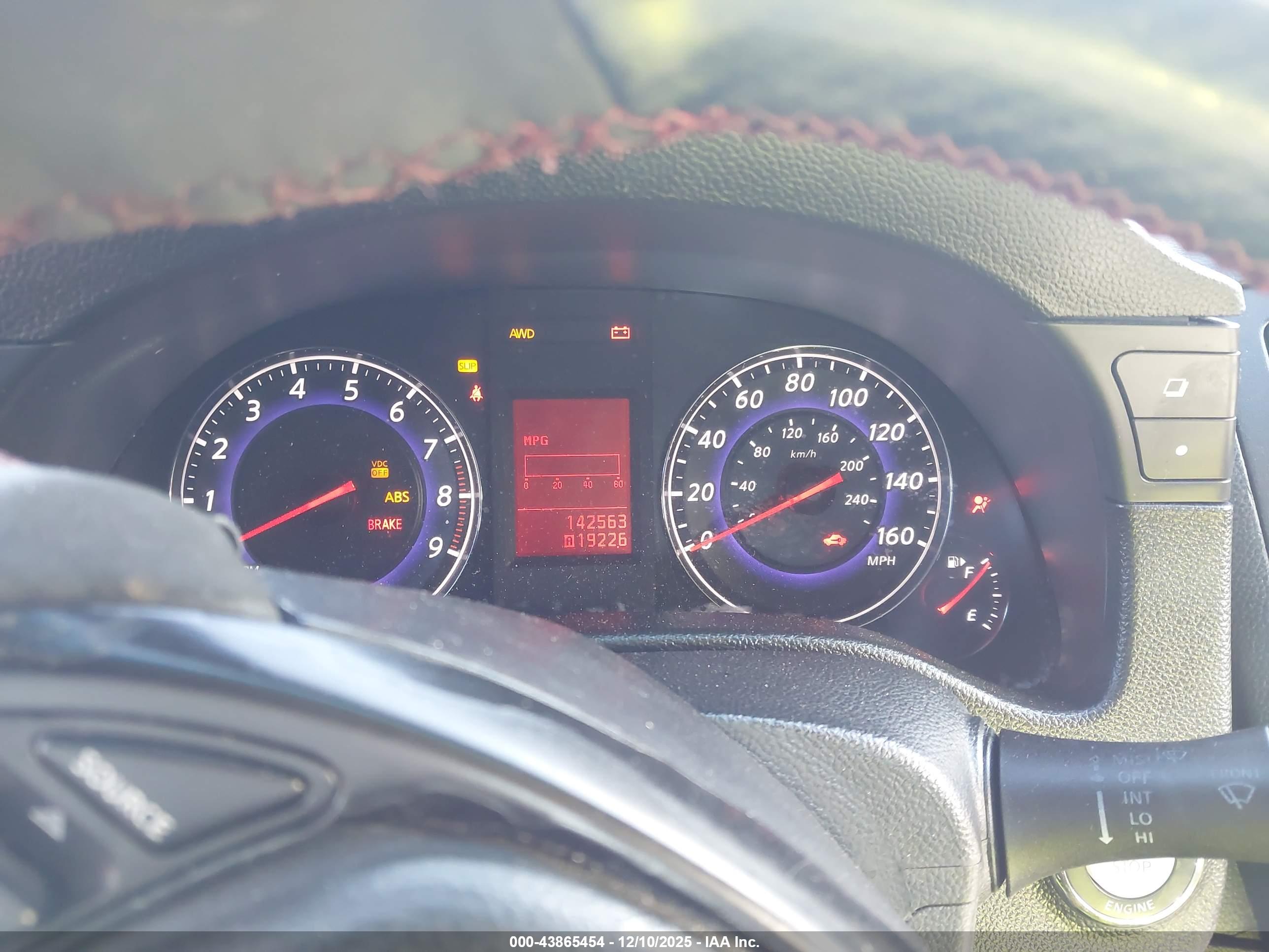 INFINITI G37X image 7