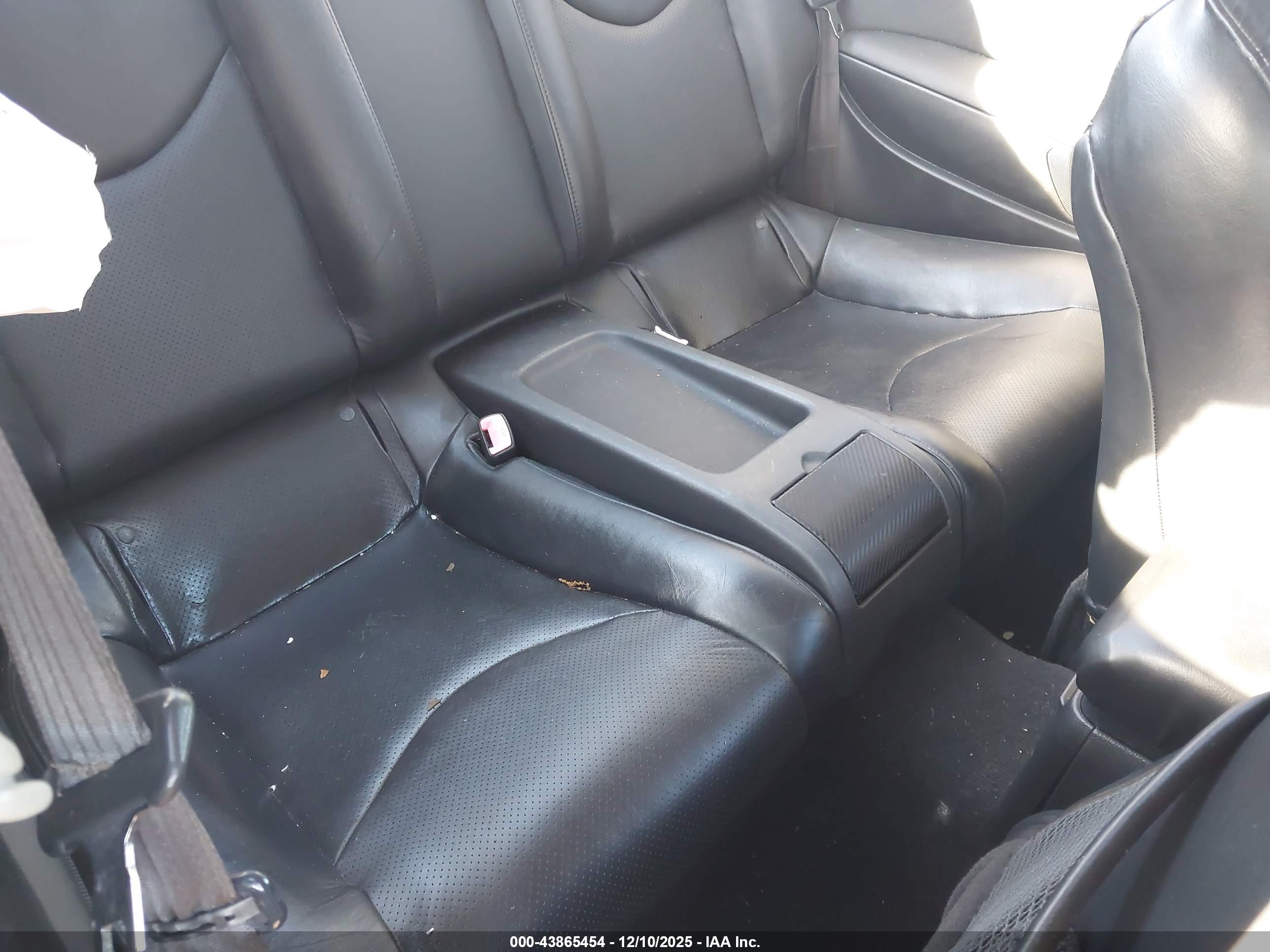 INFINITI G37X image 8