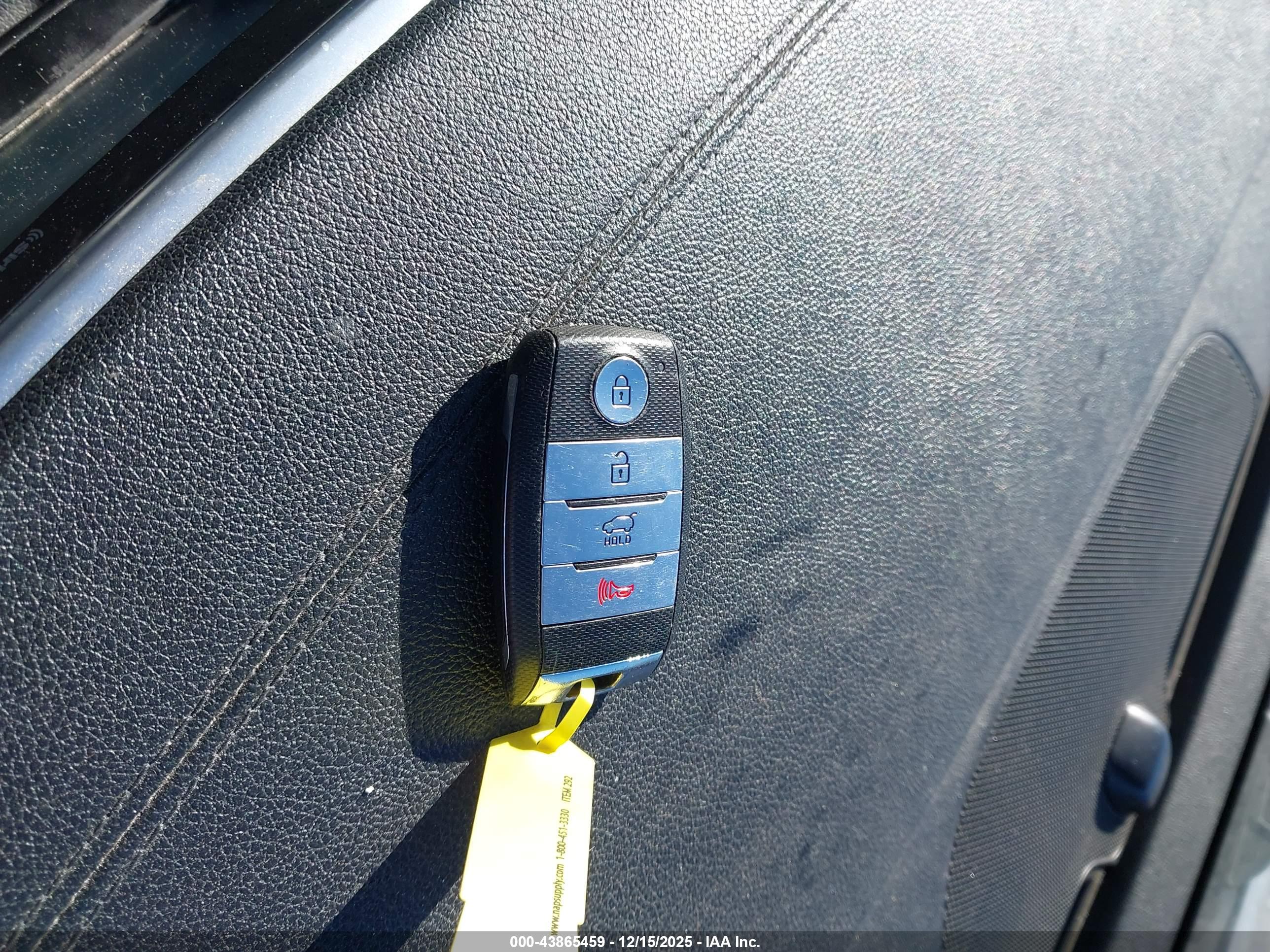 KIA SPORTAGE image 11
