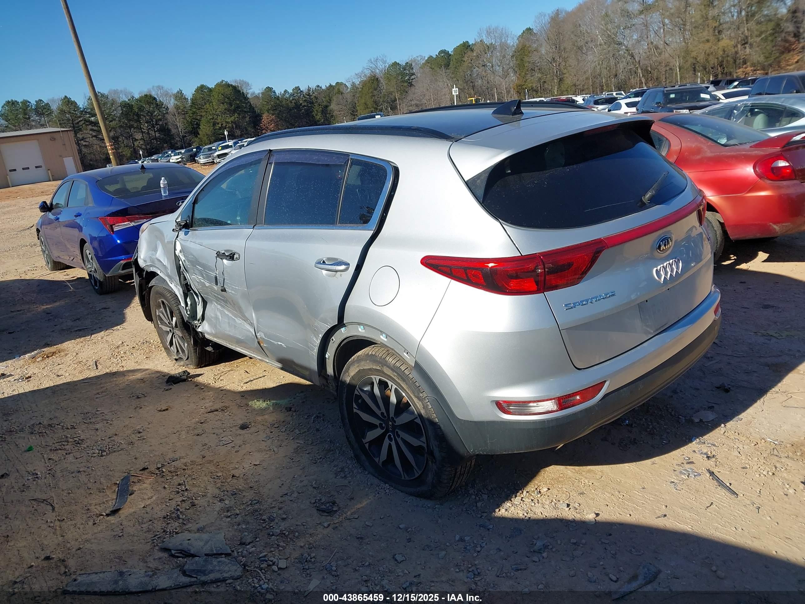 KIA SPORTAGE image 3